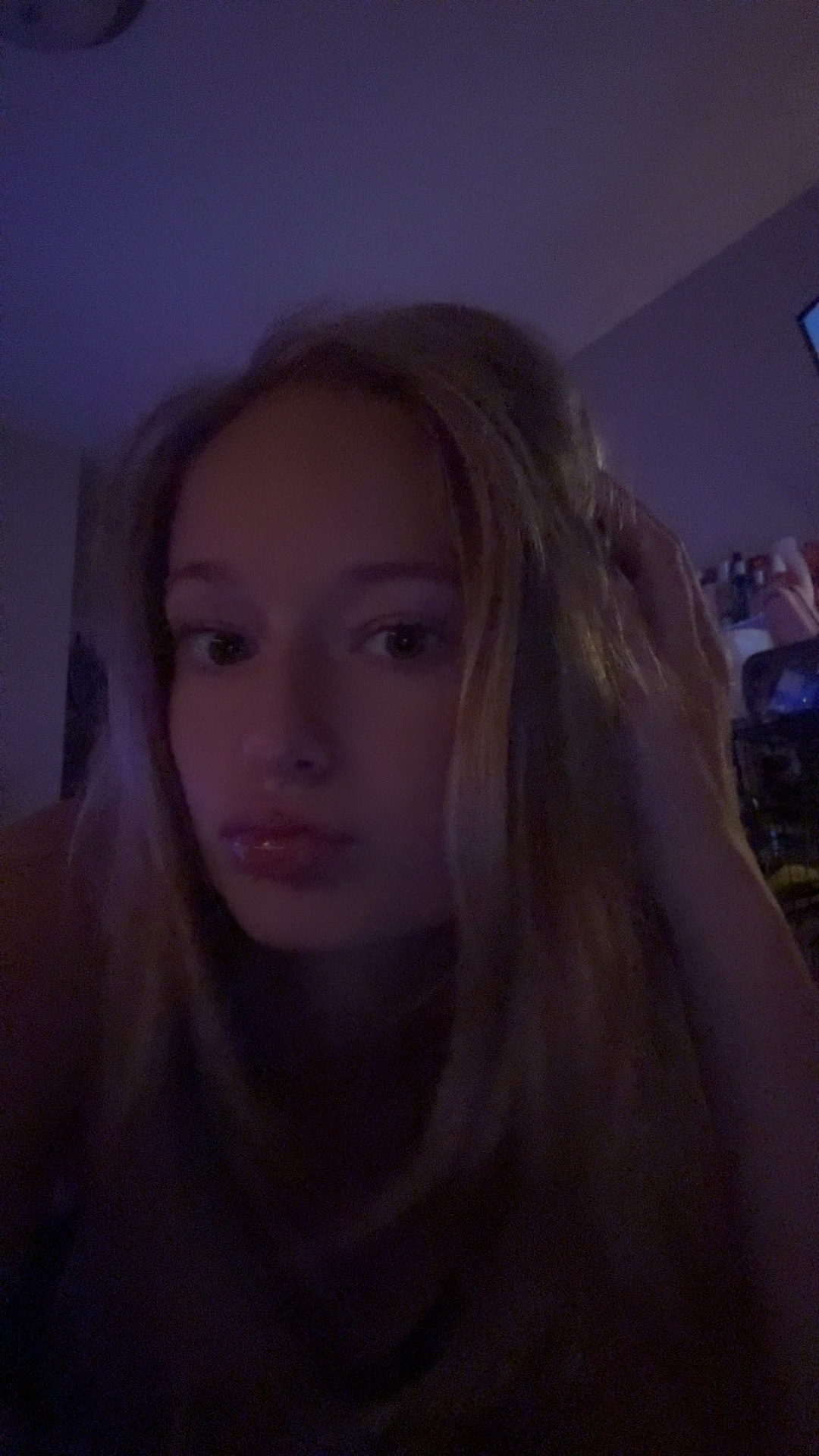 @Lucy_marrie09