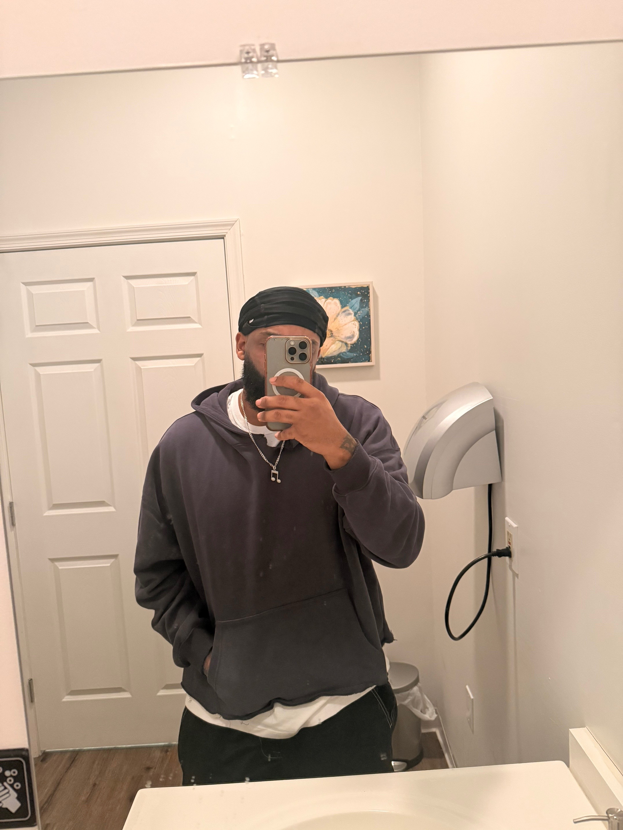 @ur.trv