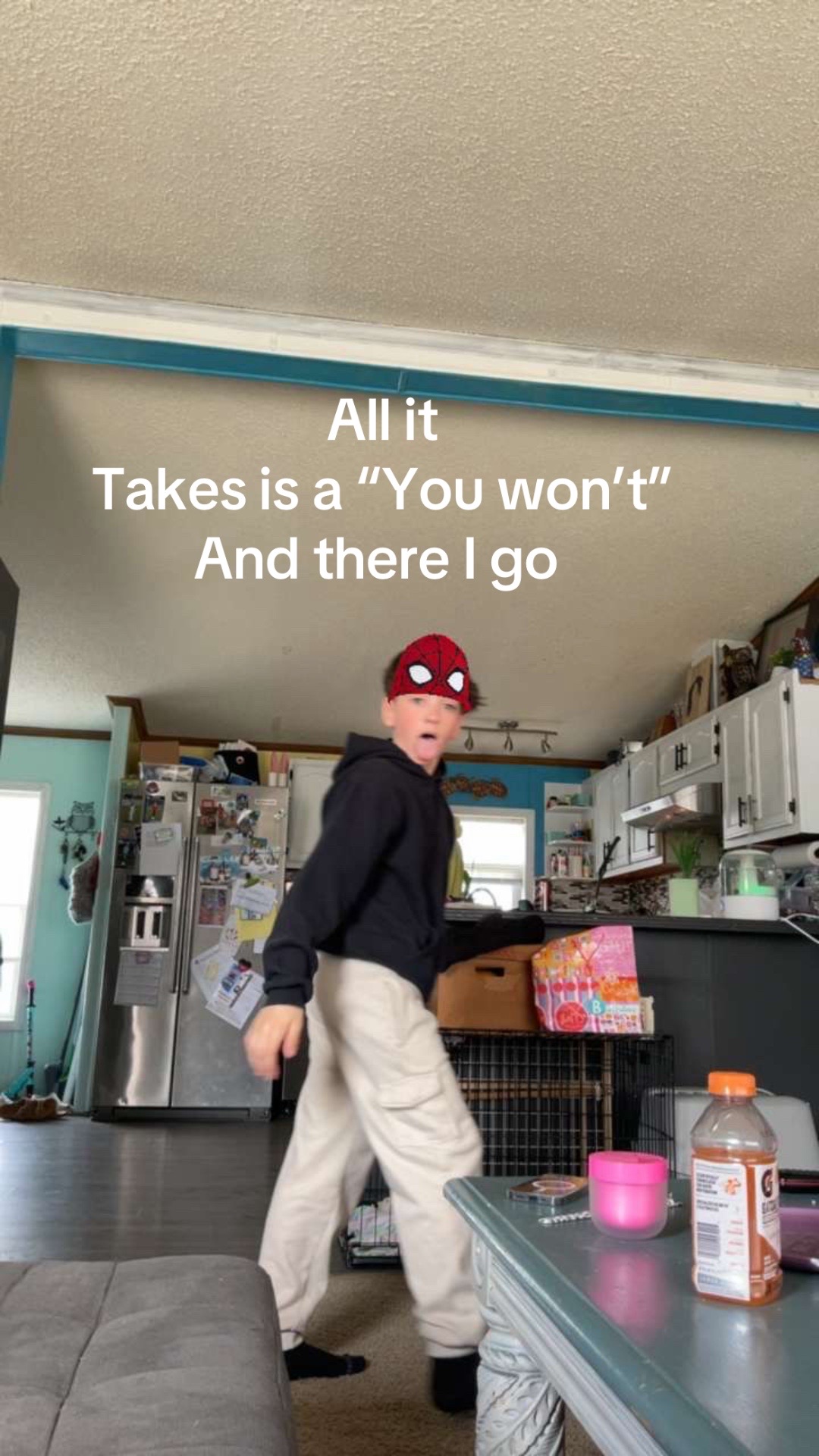 @😎