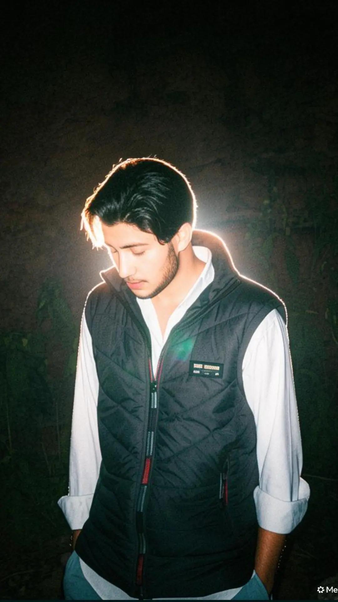 @𝗔ح𝗠𝗘𝗗 👑💸