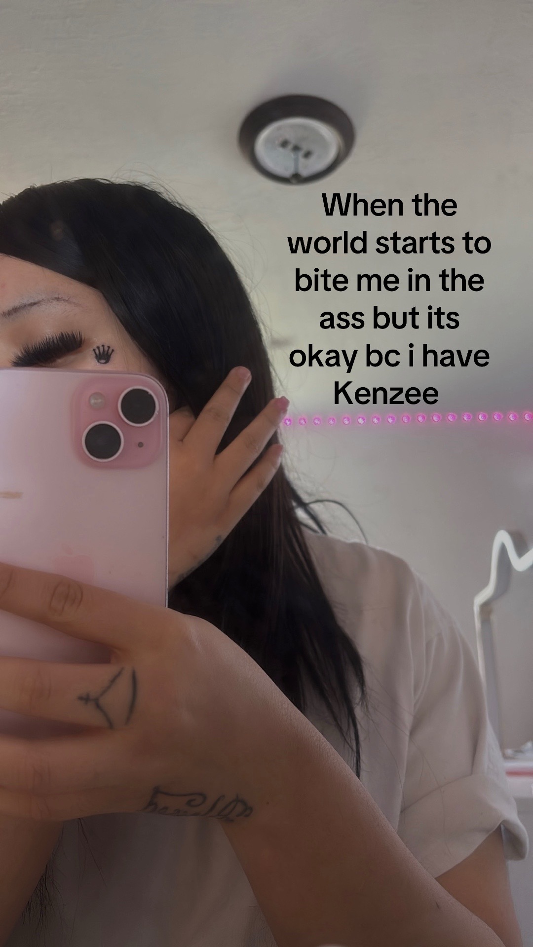 @♛
