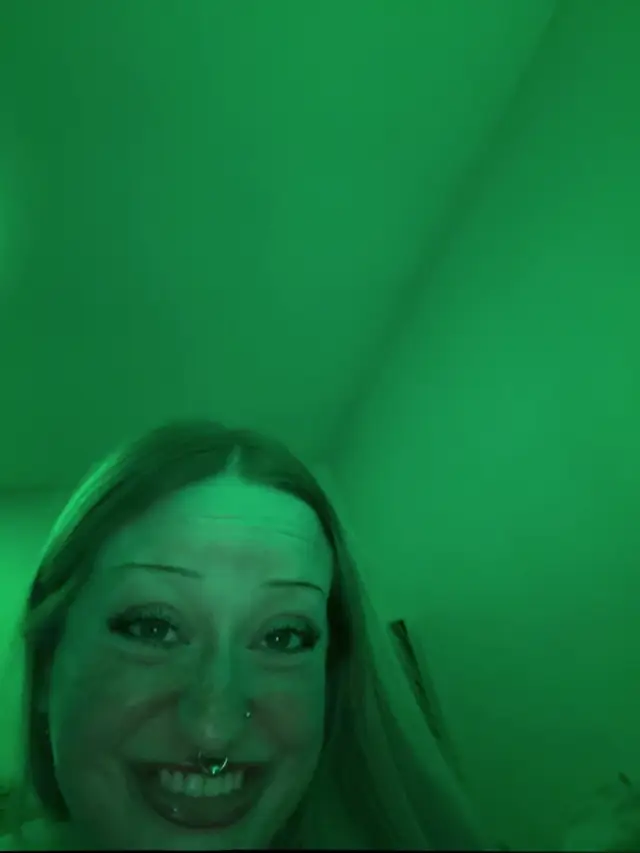 @…
