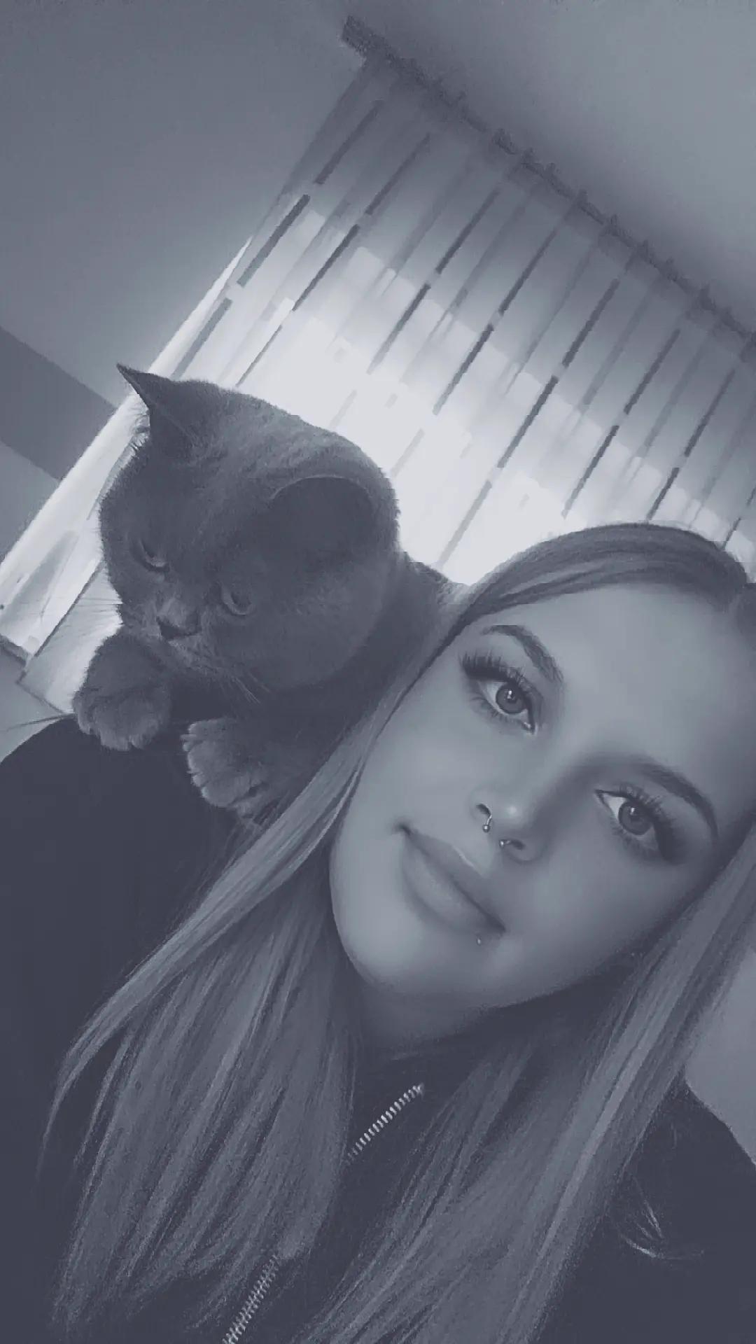 @AplusJ18