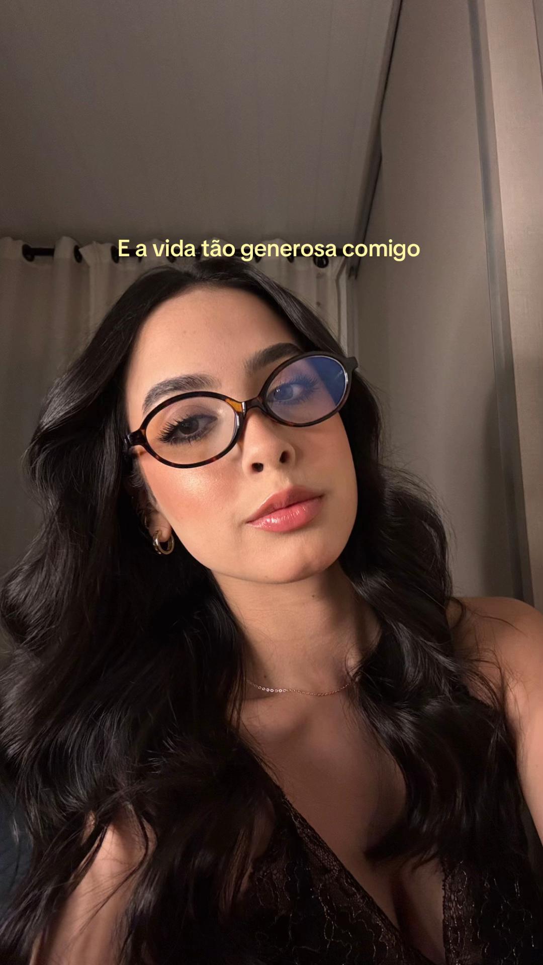 @Amanda Eloiza🇻🇦