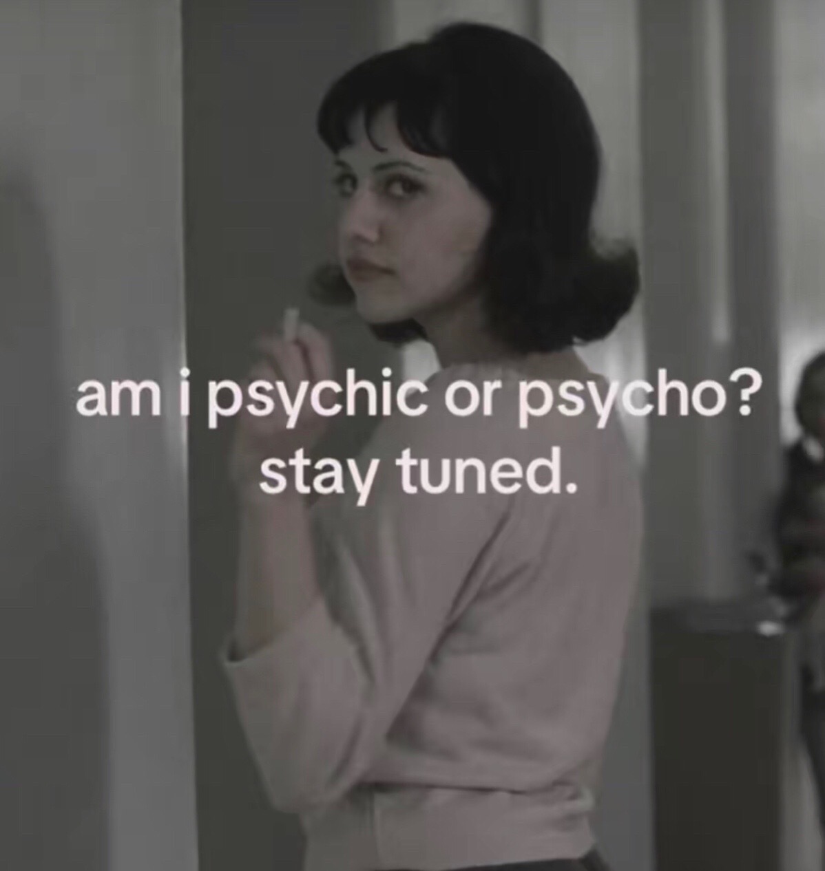 @🧛🏻&zwj;♀️𐕣 𝒜𝓃𝓃𝒶 𐕣🦇