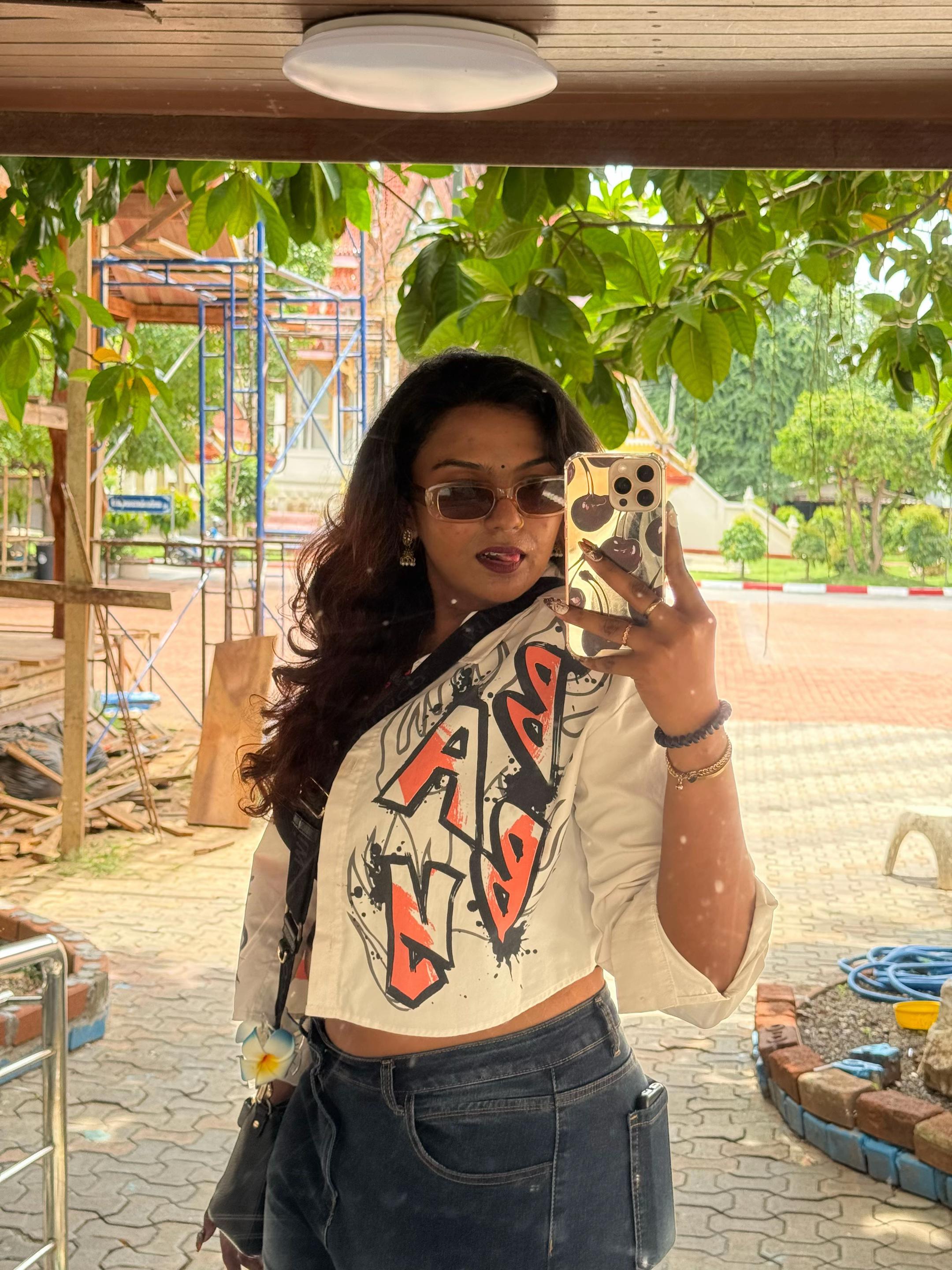 @𝑬𝒔𝒉𝒂𝒂 ॐ&hearts;️