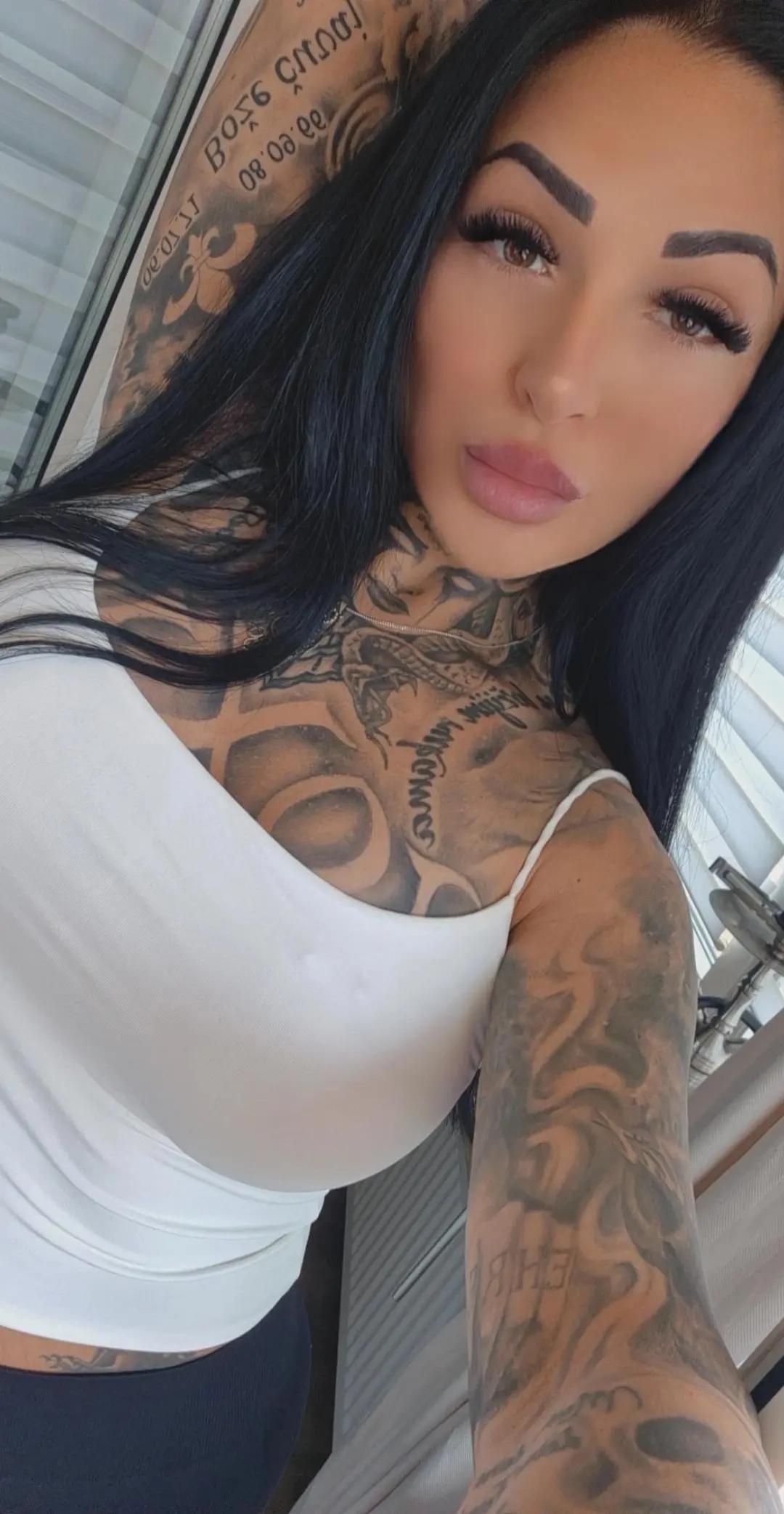 @Beniken93