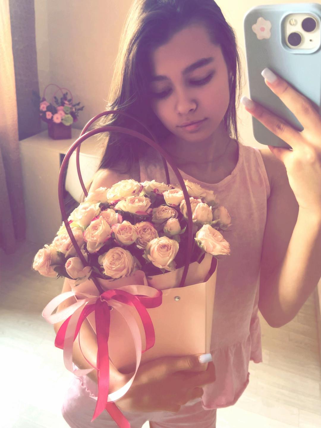 @𝒜𝓃𝑔𝑒𝓁𝒾𝓃𝒶