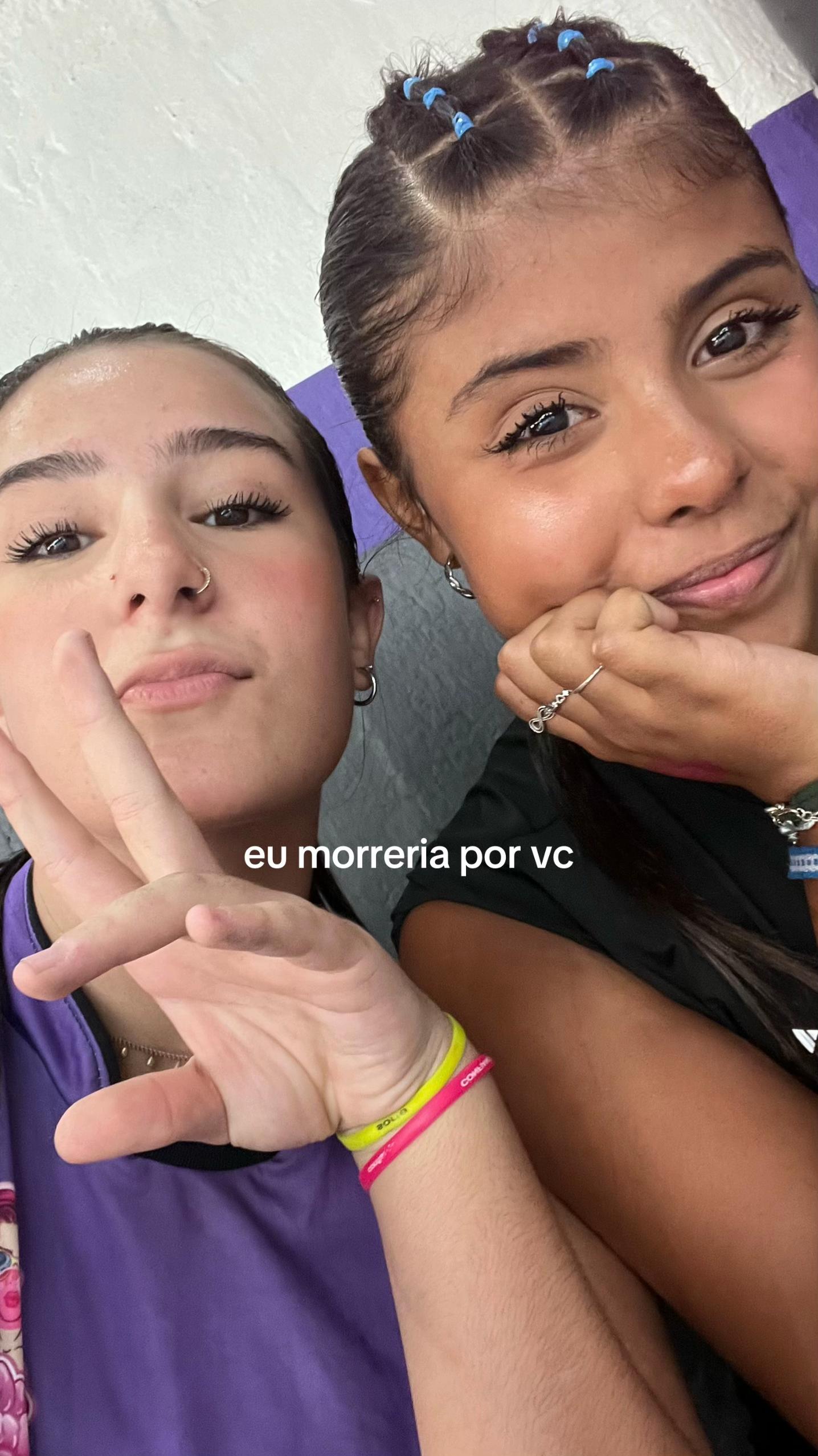 @larissa