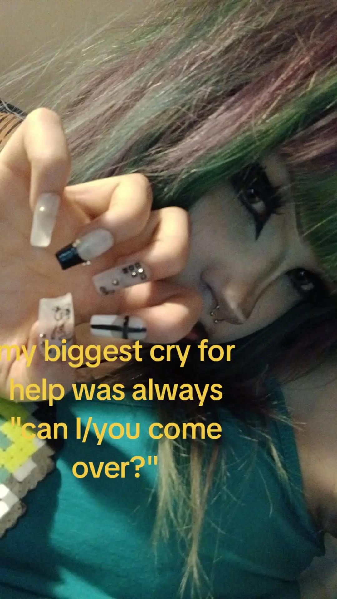 @🦇eronica