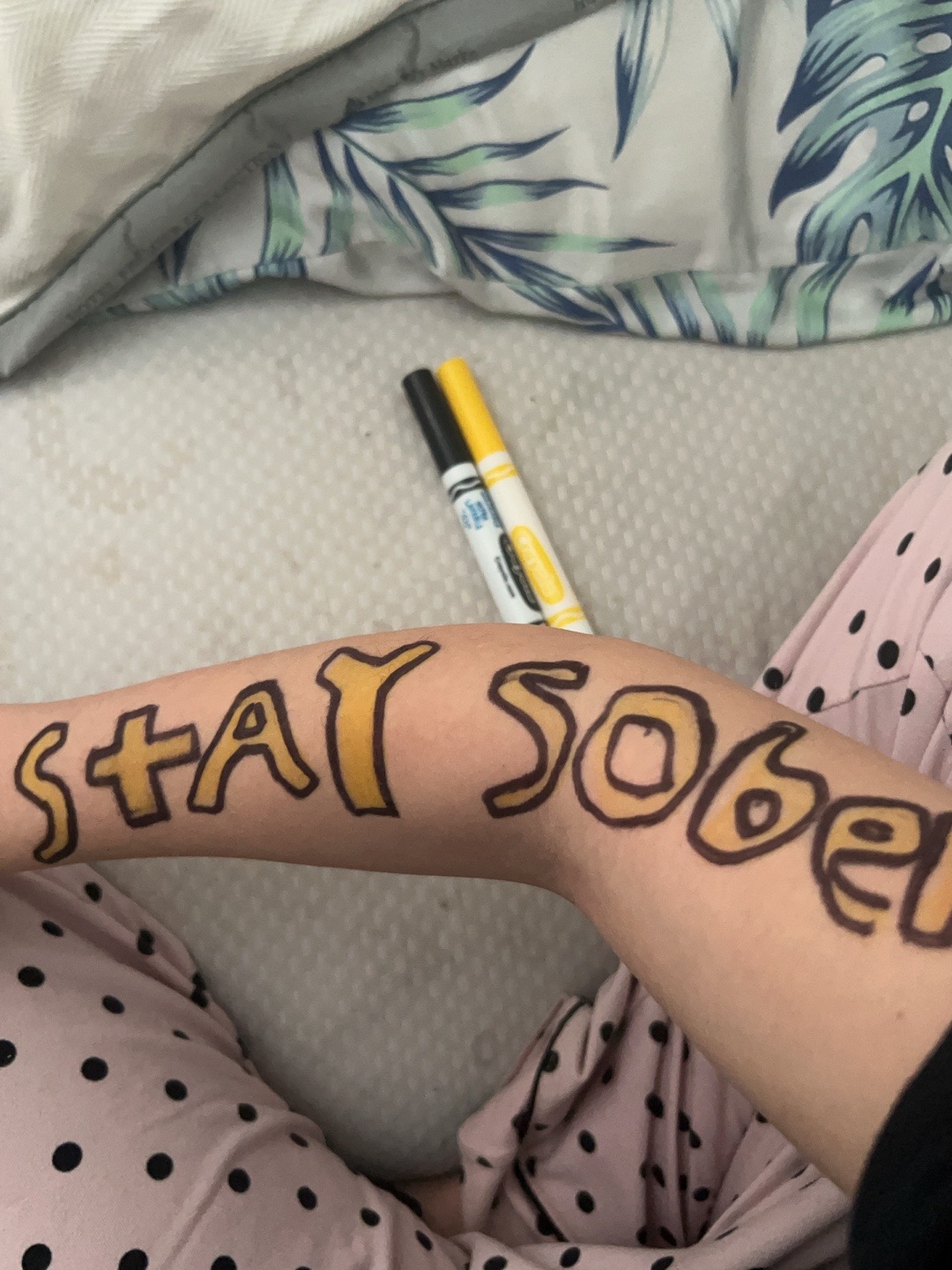 @STAYSOBERYOUBUM🖤💛