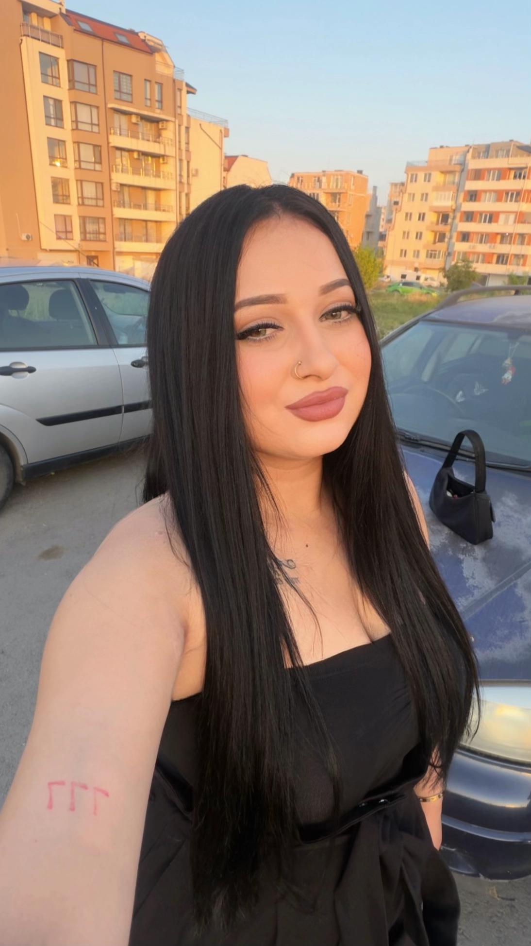 @𝐌𝐢𝐥𝐞𝐧𝐨𝐰𝐚𝐚📸