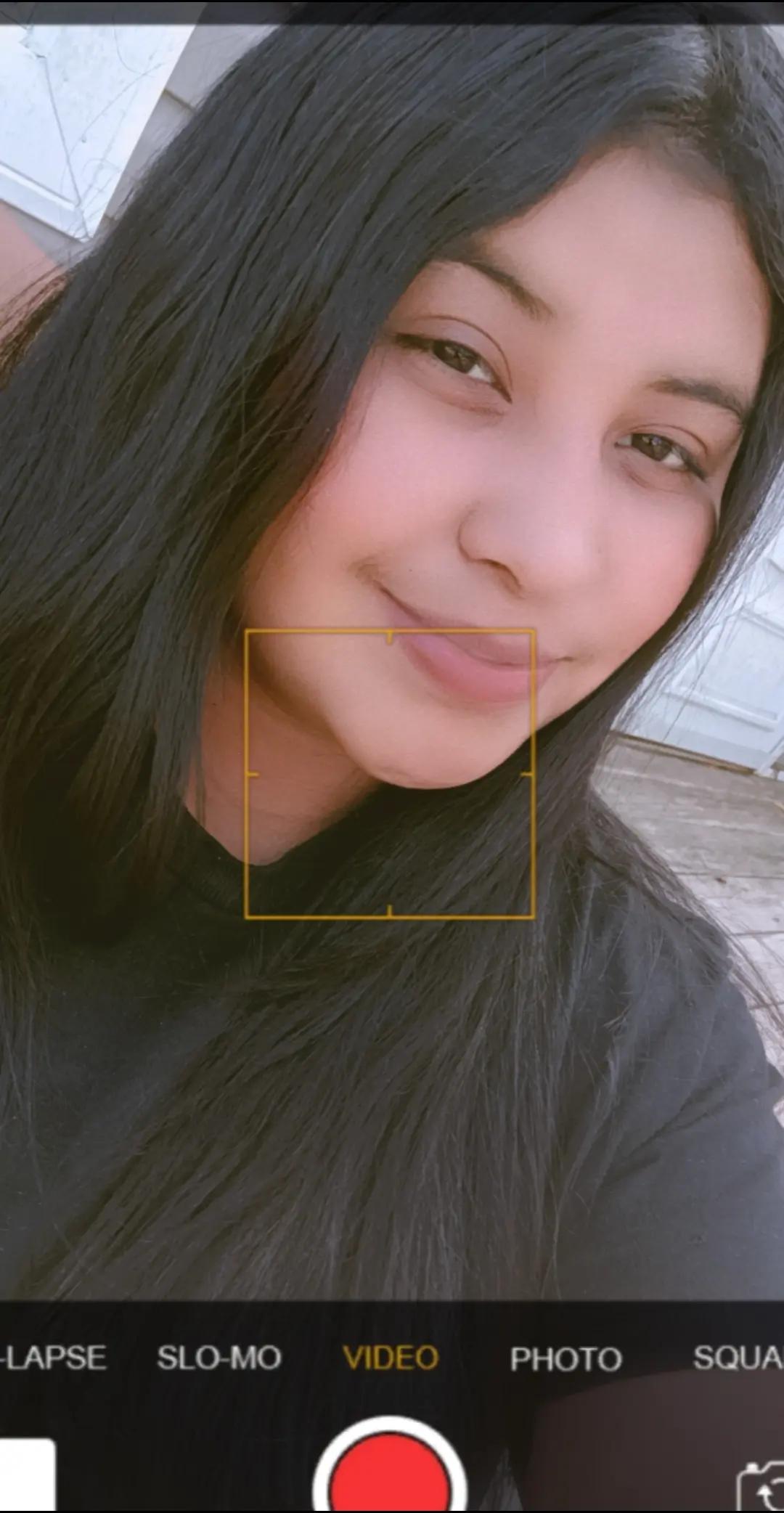 @daniela