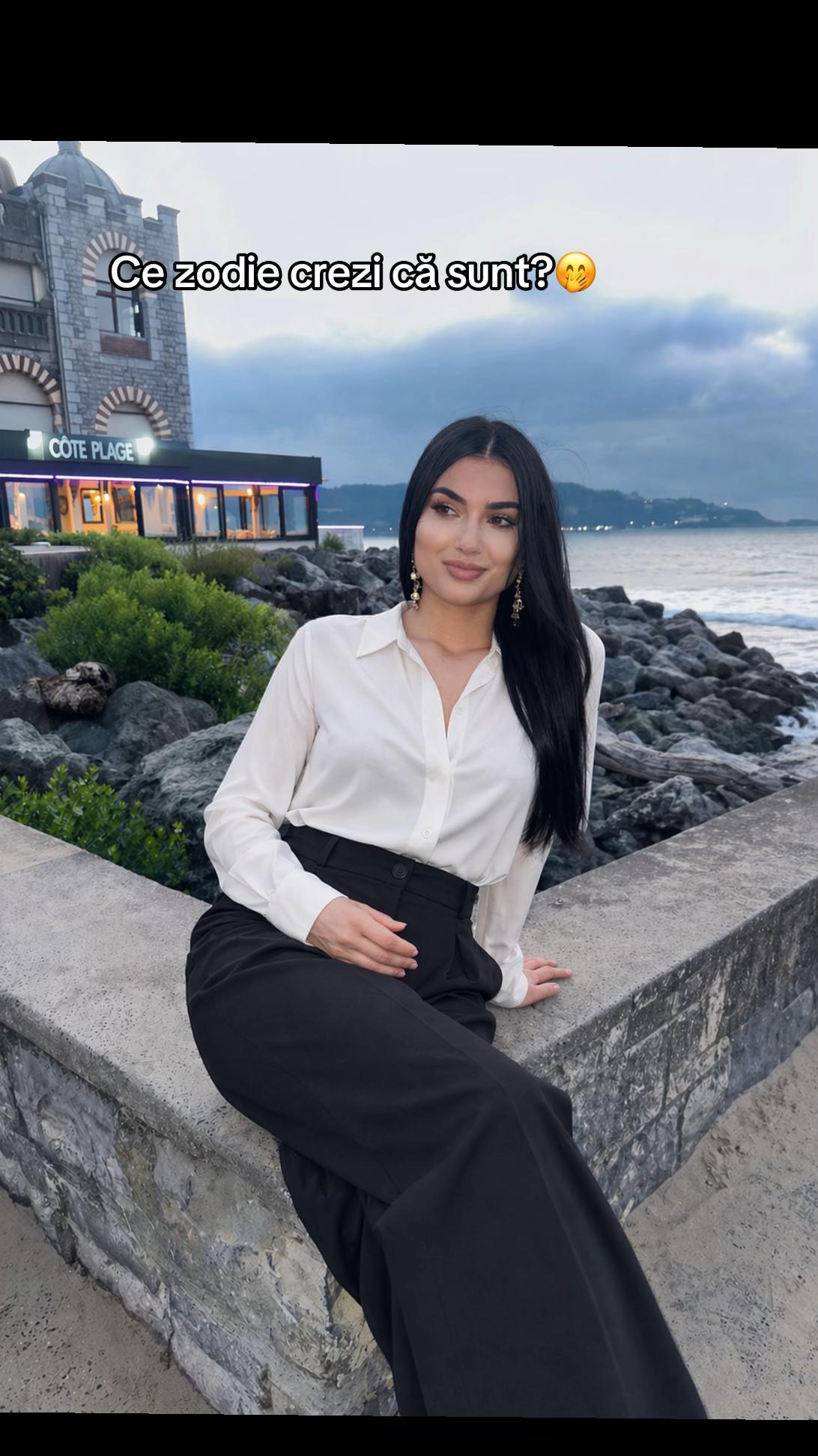 @𝑪𝒍𝒂𝒖𝒅𝒊𝒂-𝑲𝒂𝒎𝒆𝒍𝒊𝒂