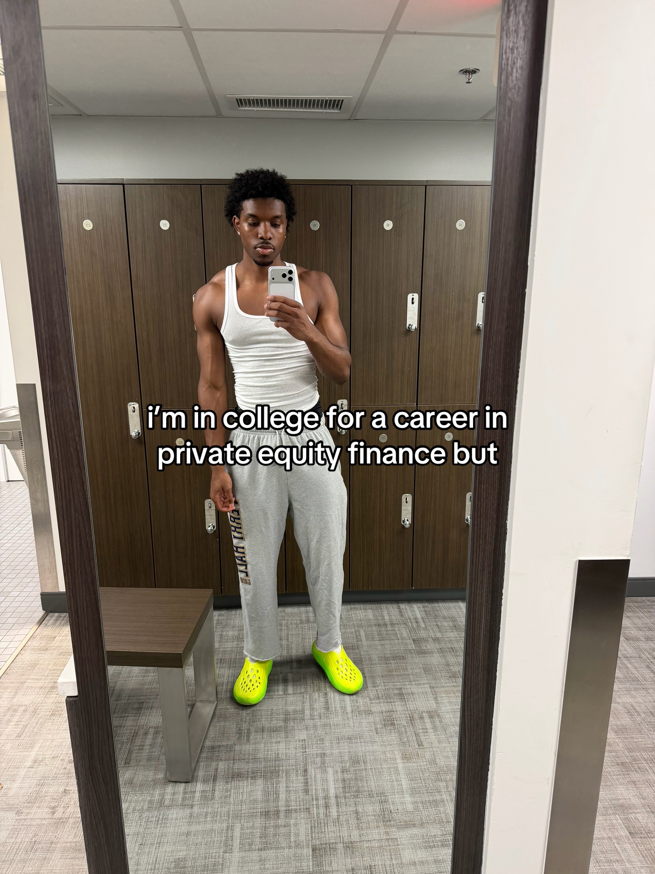 @￼
