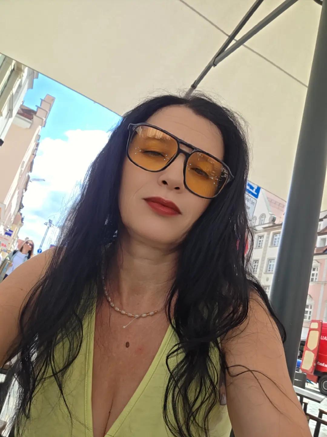 @Lili Lilisor