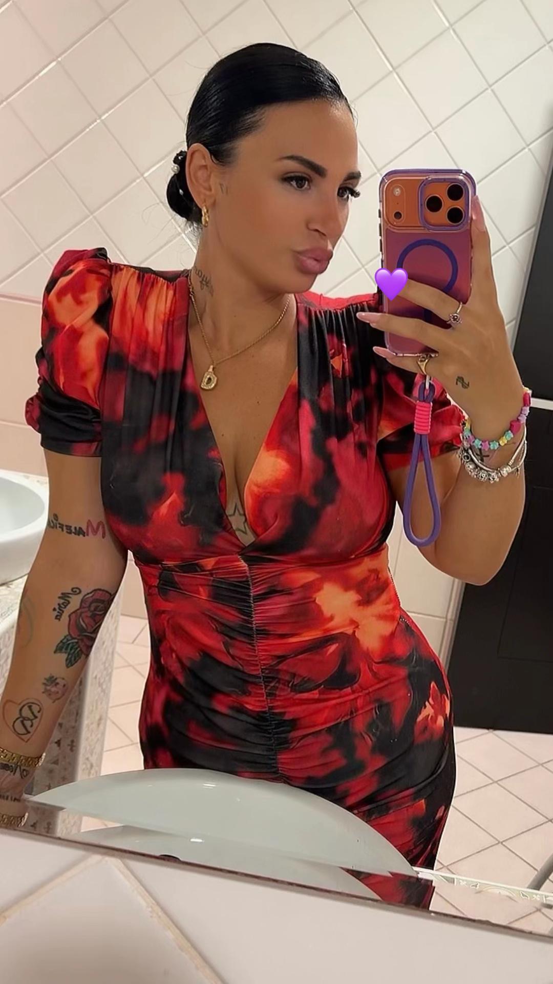 @🩷👑𝑳𝑨 𝑫𝑶𝑳𝑳𝒀👑🩷