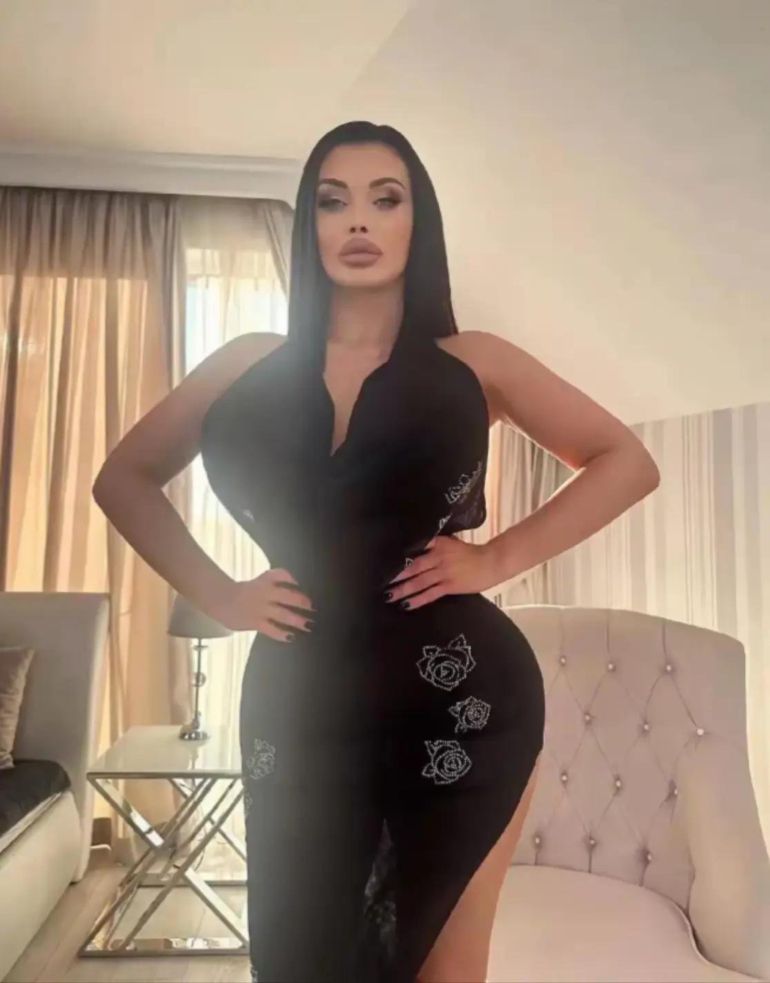 @Aletta Ocean (Dora Varga)
