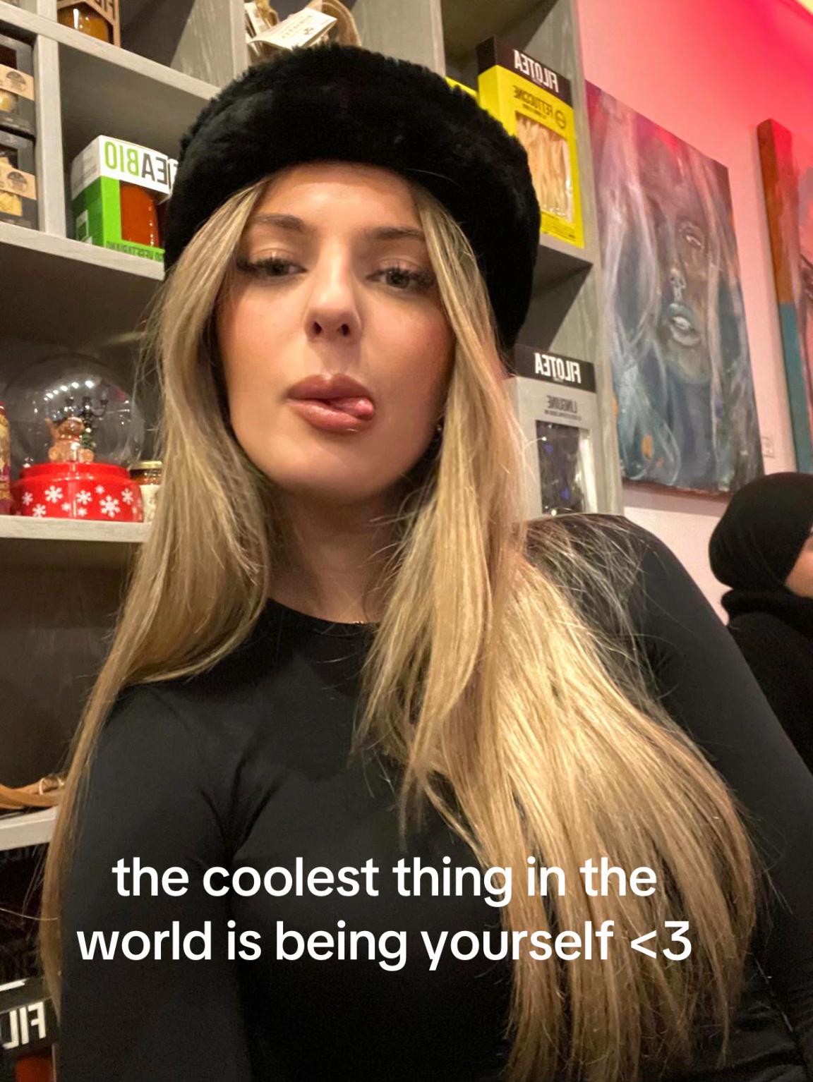 @Minka🌻