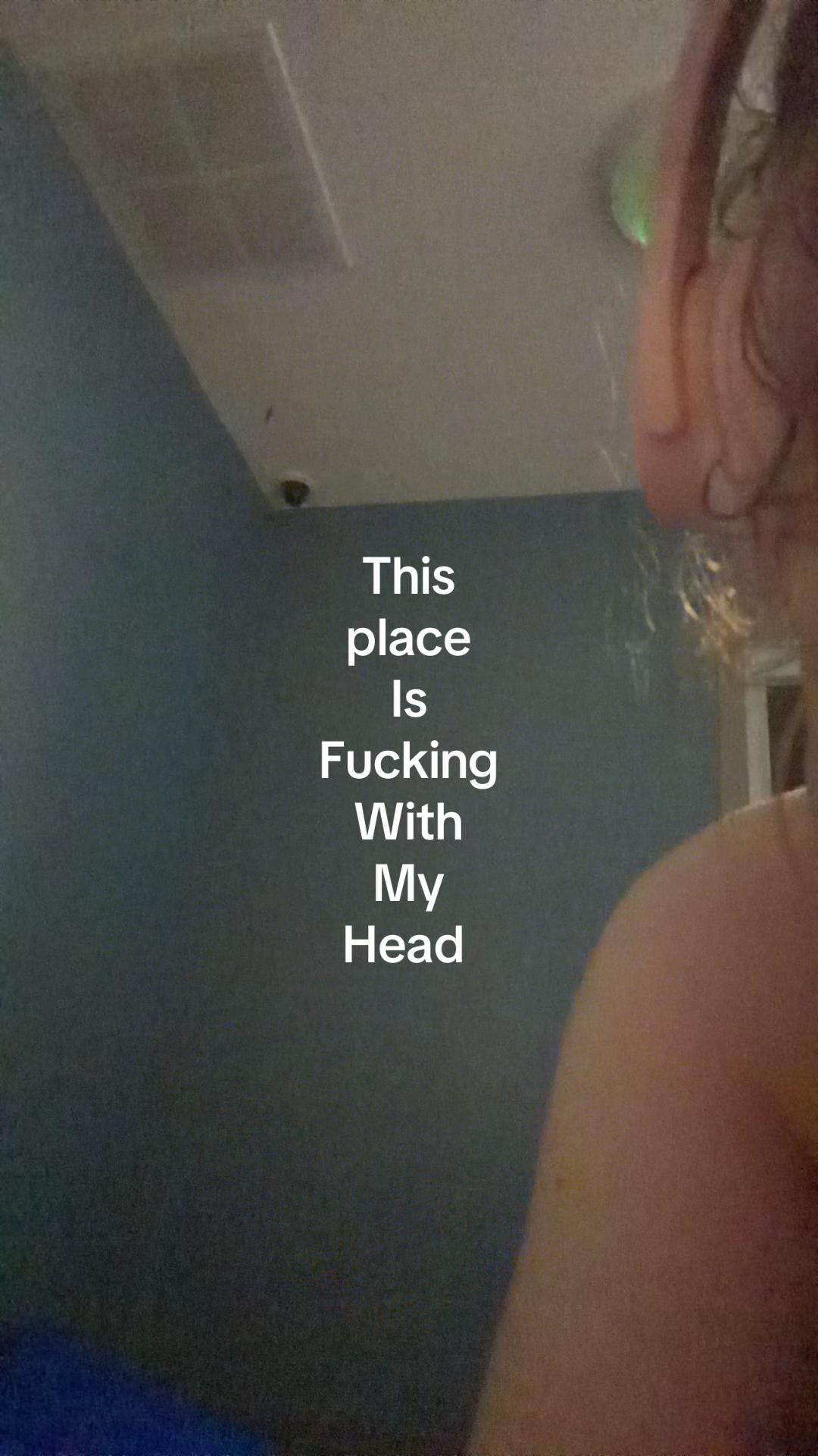 @holly