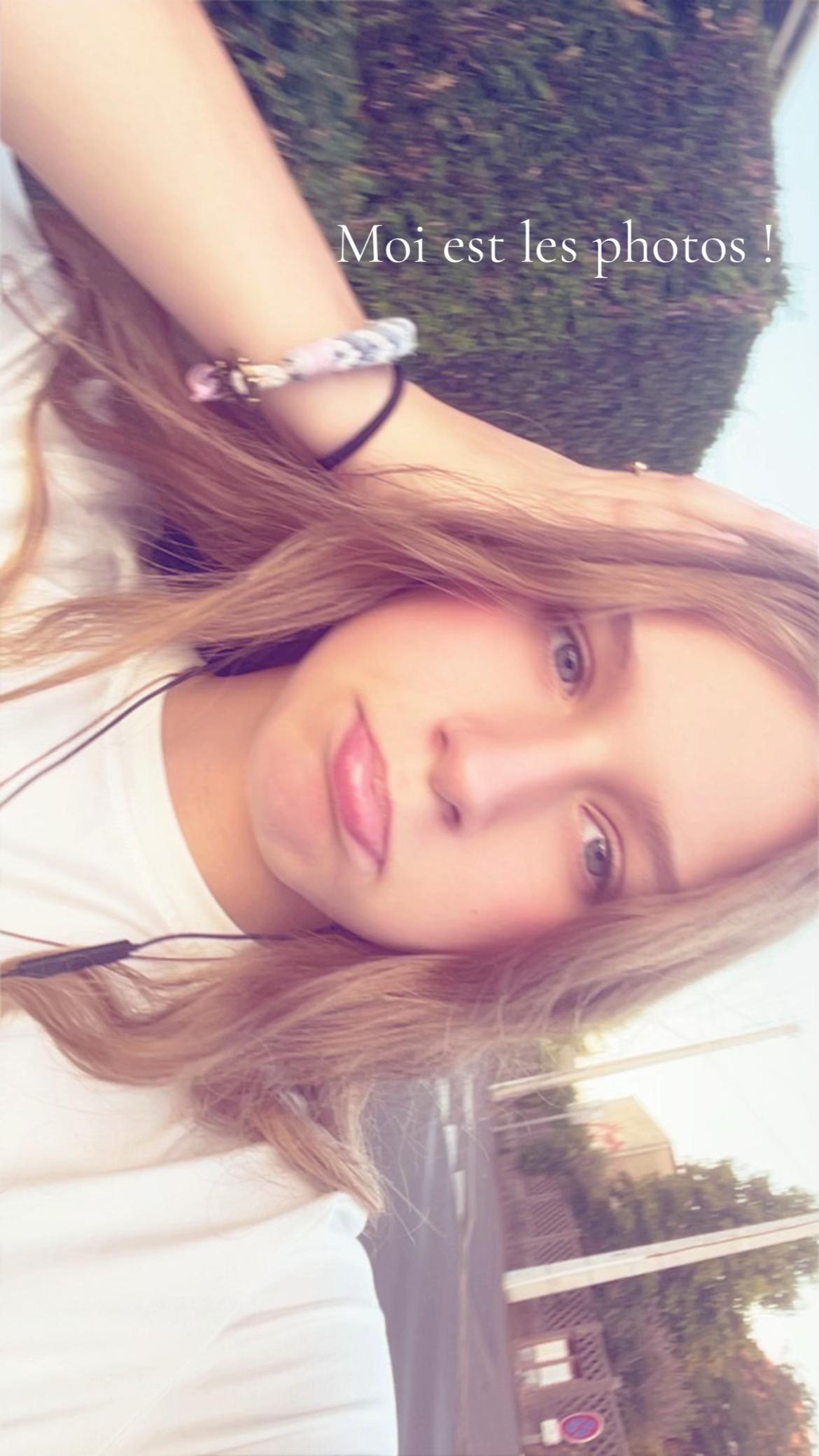 @Ch@rl^tt3💋🙈