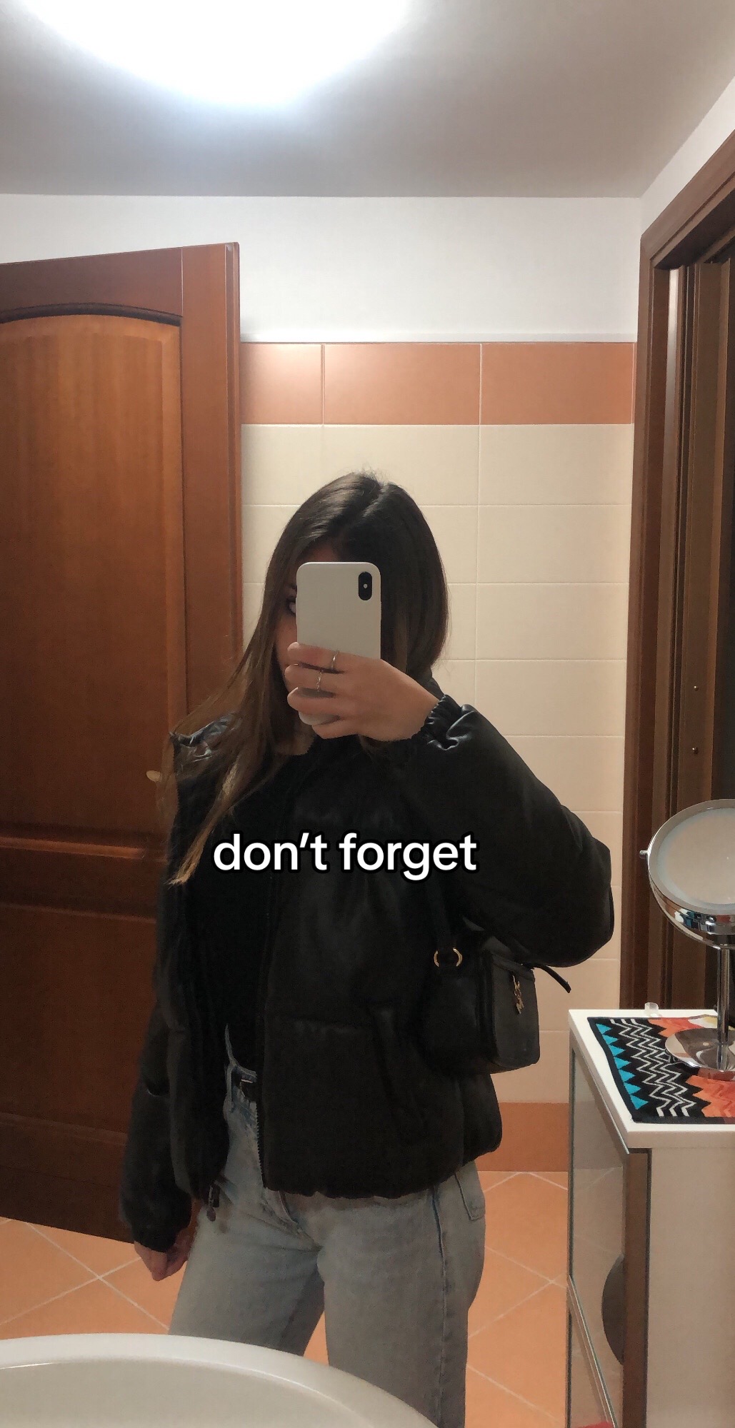 @𝓜𝓪𝓻𝓽𝓲𝓷𝓪
