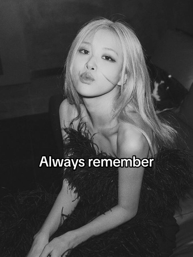 @JENNIE KIM 🔛🔝🇦🇱🇽🇰