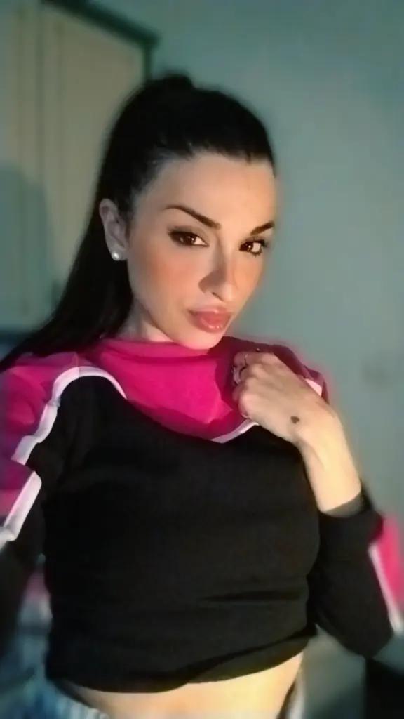 @lucycellamare945