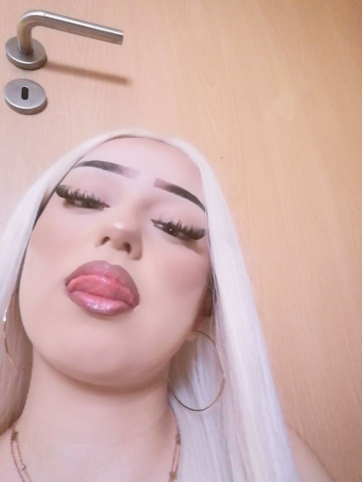 @𝒜𝒹𝒿𝒶𝒶𝒶𝒶🍓