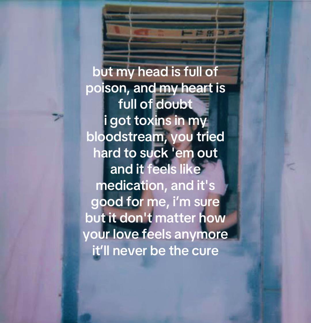 @lyricsbymeeeee