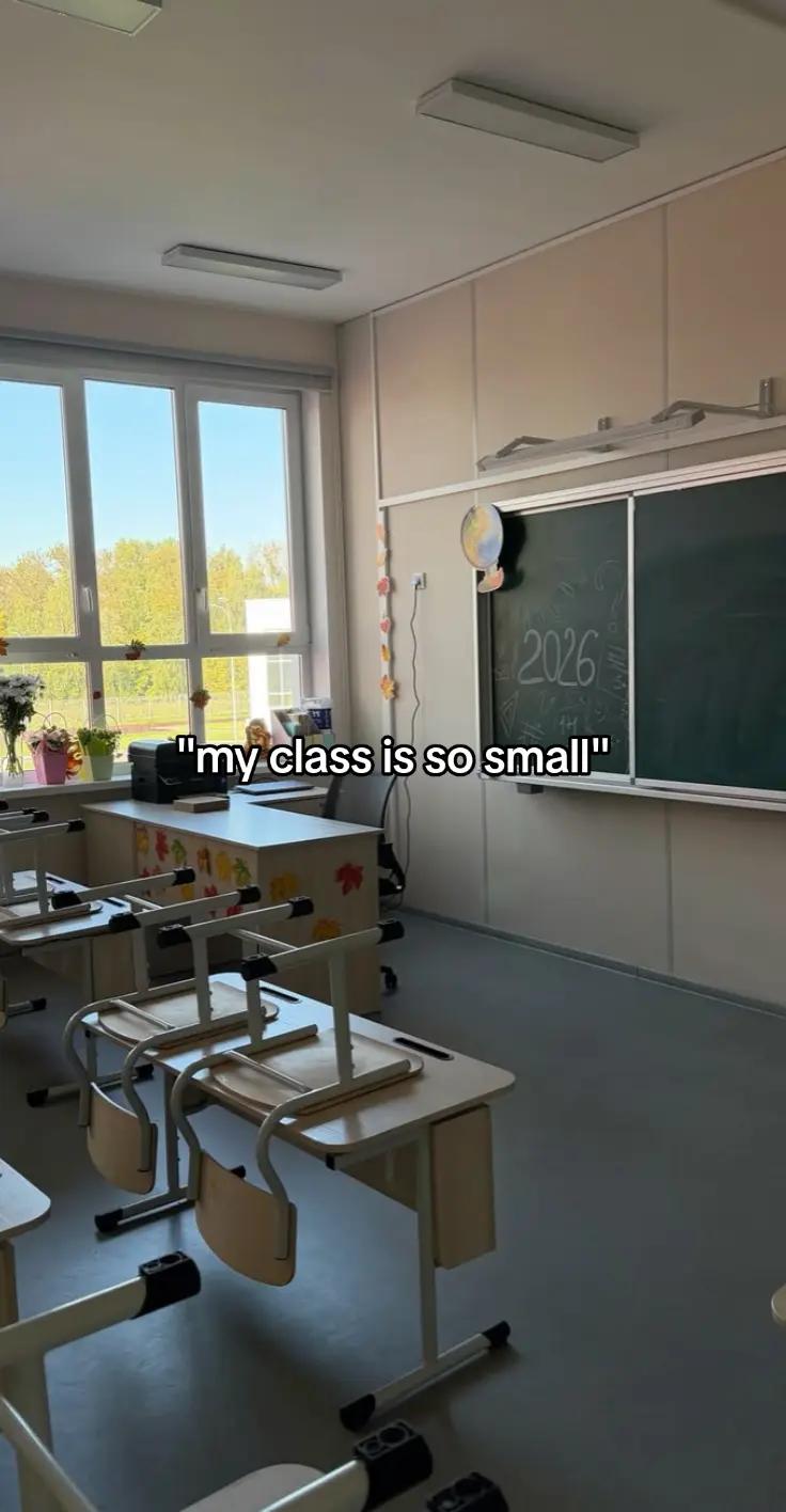 @Amiraᥫ᭡