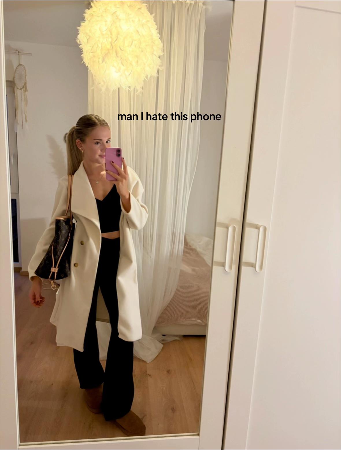 @Luna