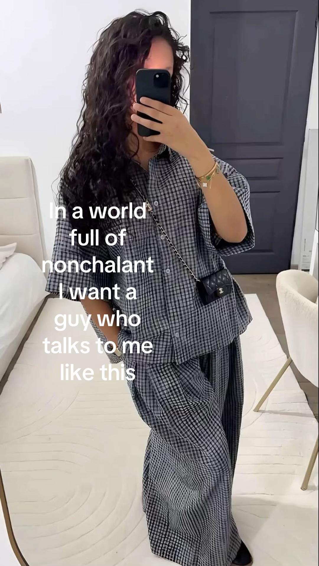 @𝒜𝓃𝓃𝓎