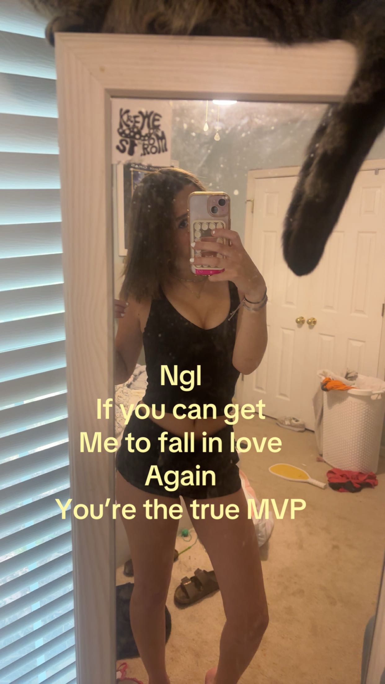 @😚