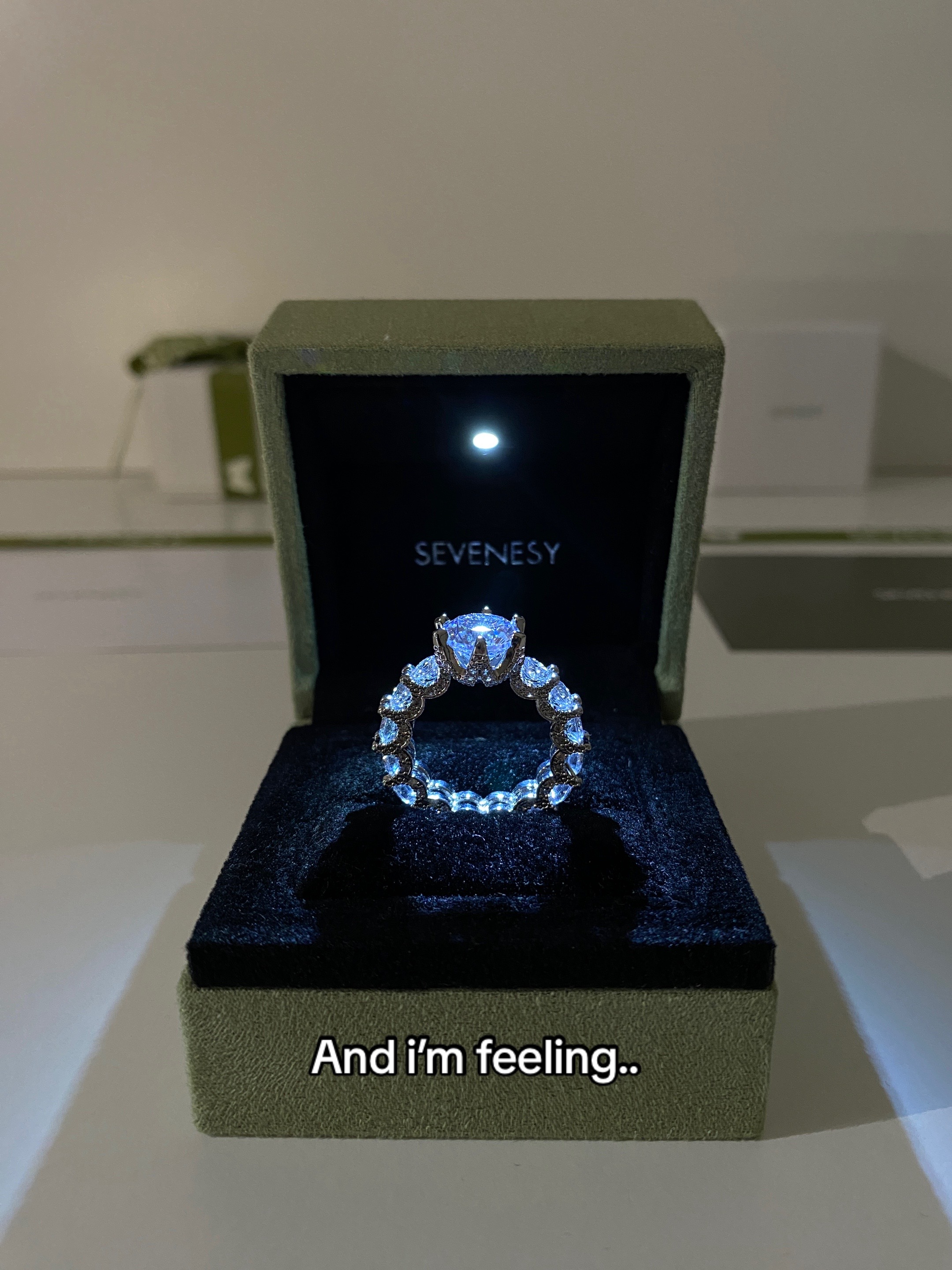 @SEVENESY