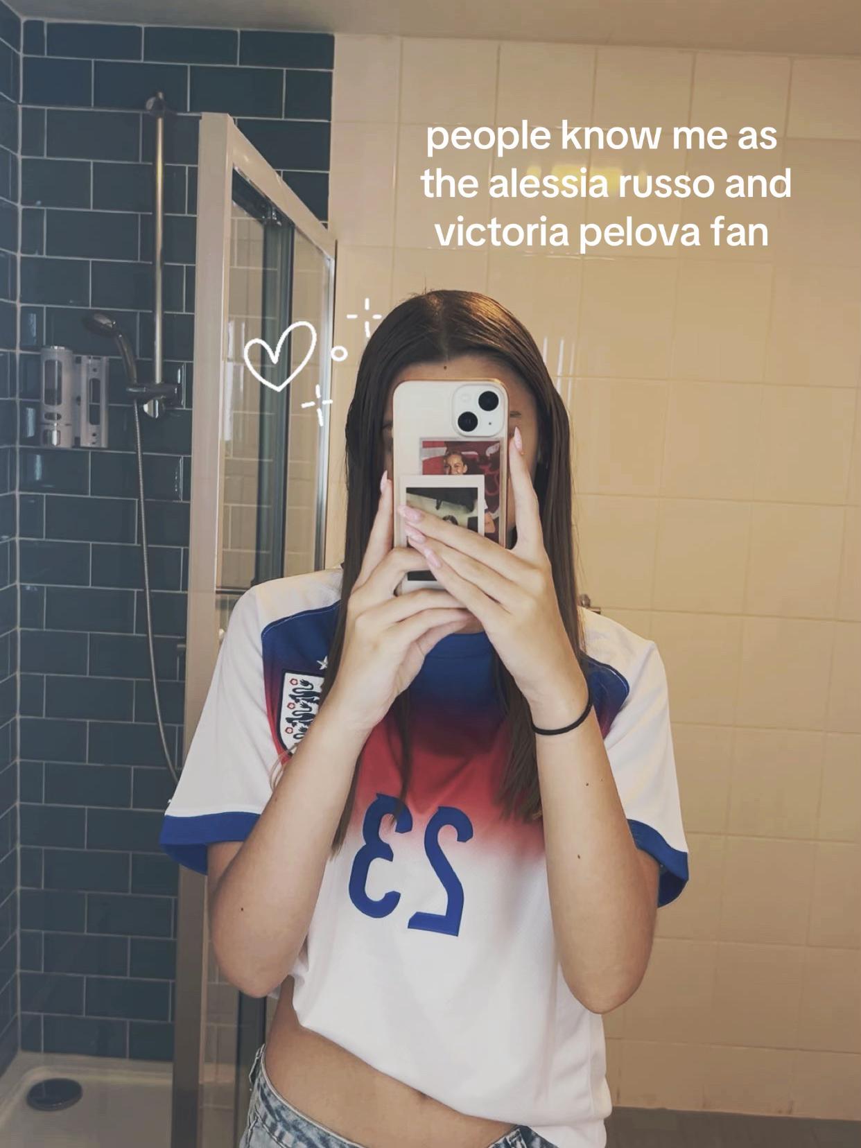 @𑣲 cara&sup2;&sup3;