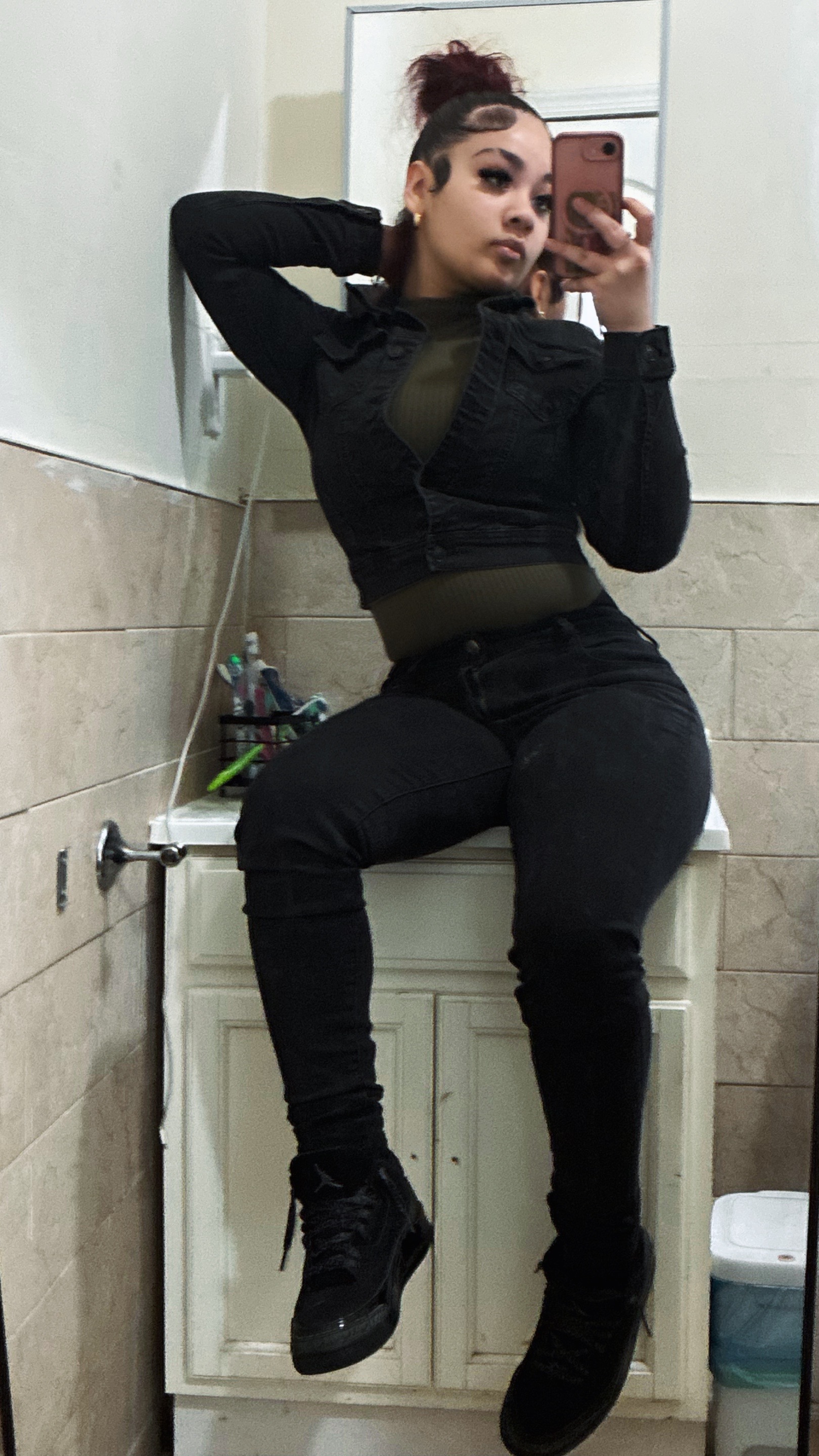 @izzybankss_