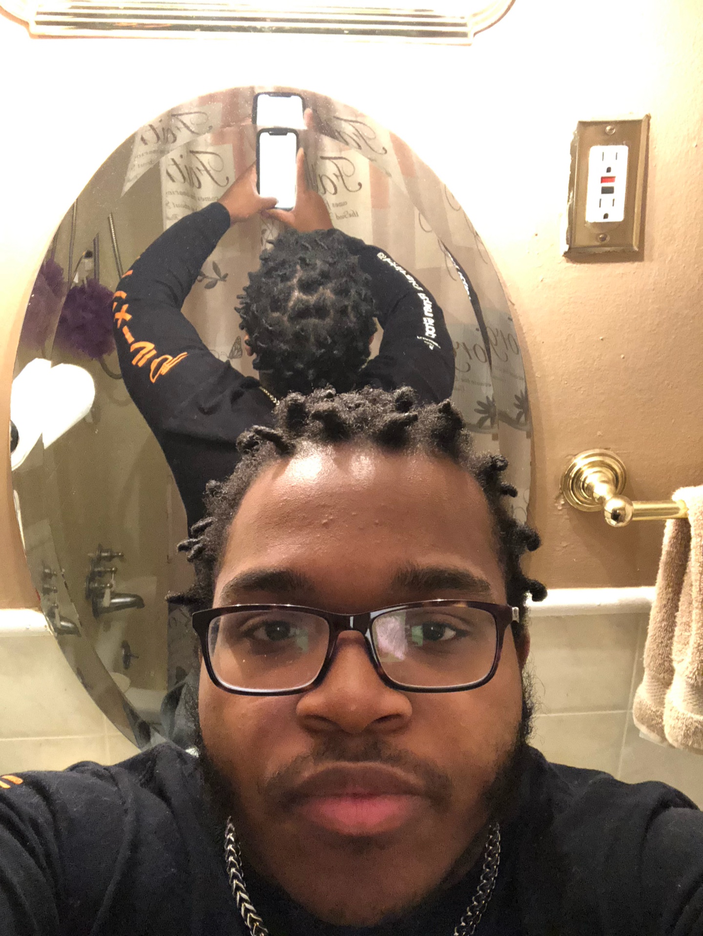 @Que