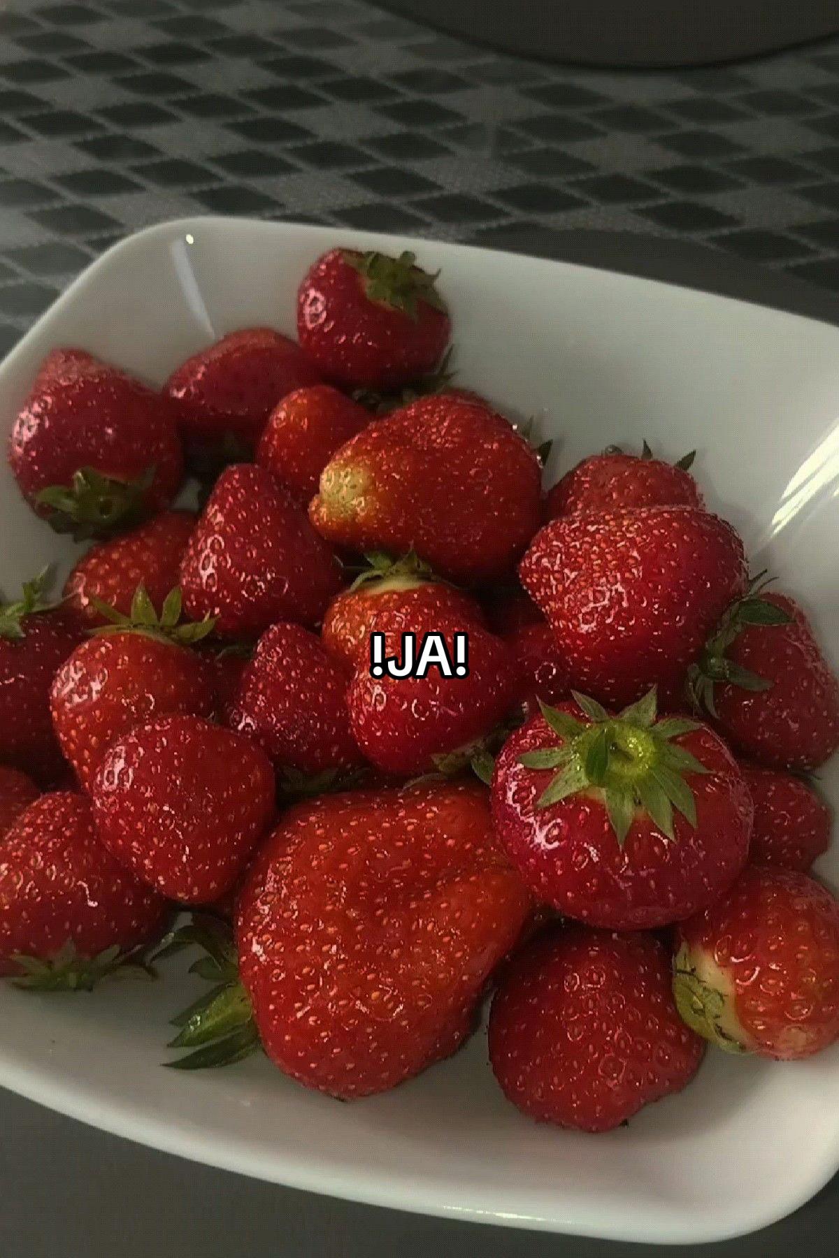 @~J~