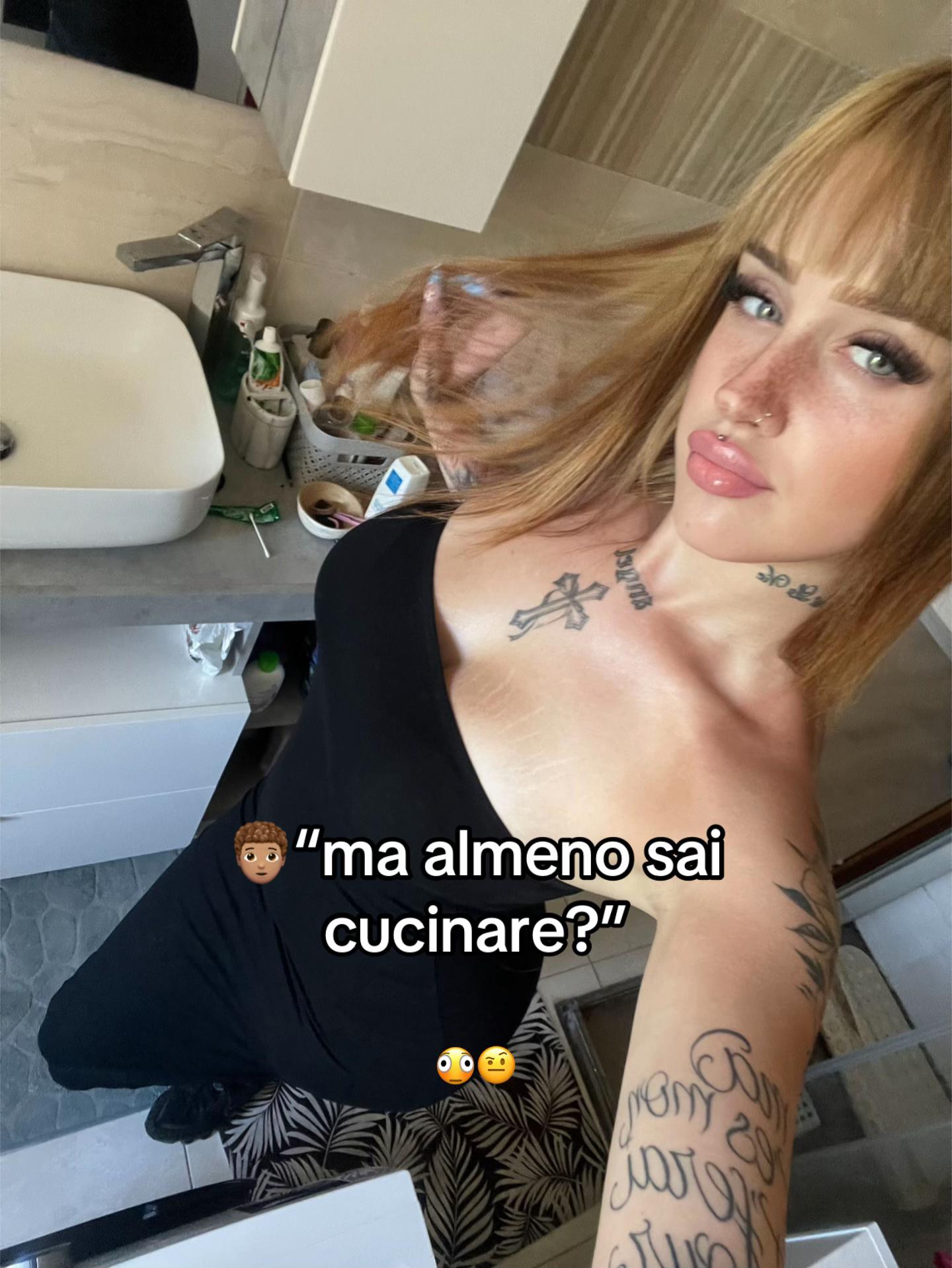 @V4neess.a