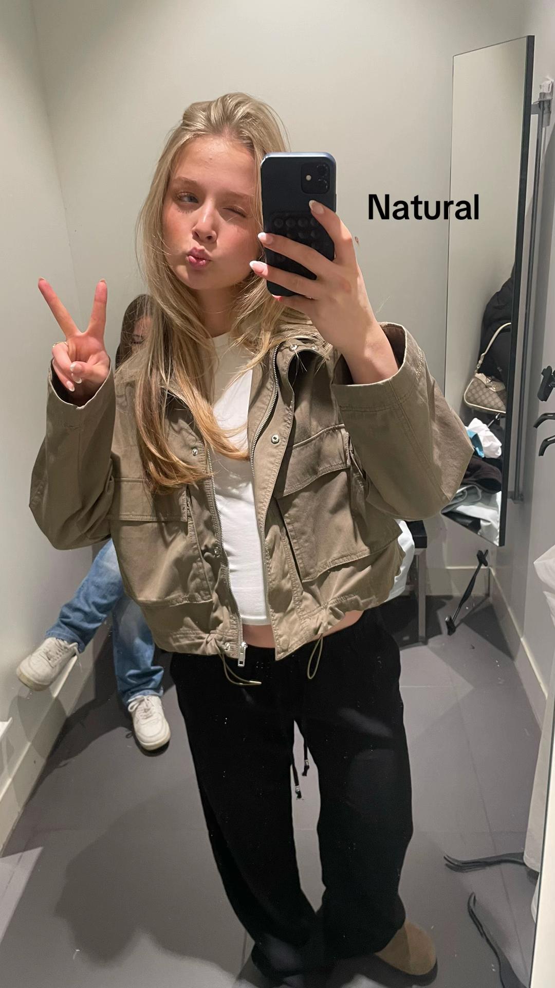@Jule⭐️