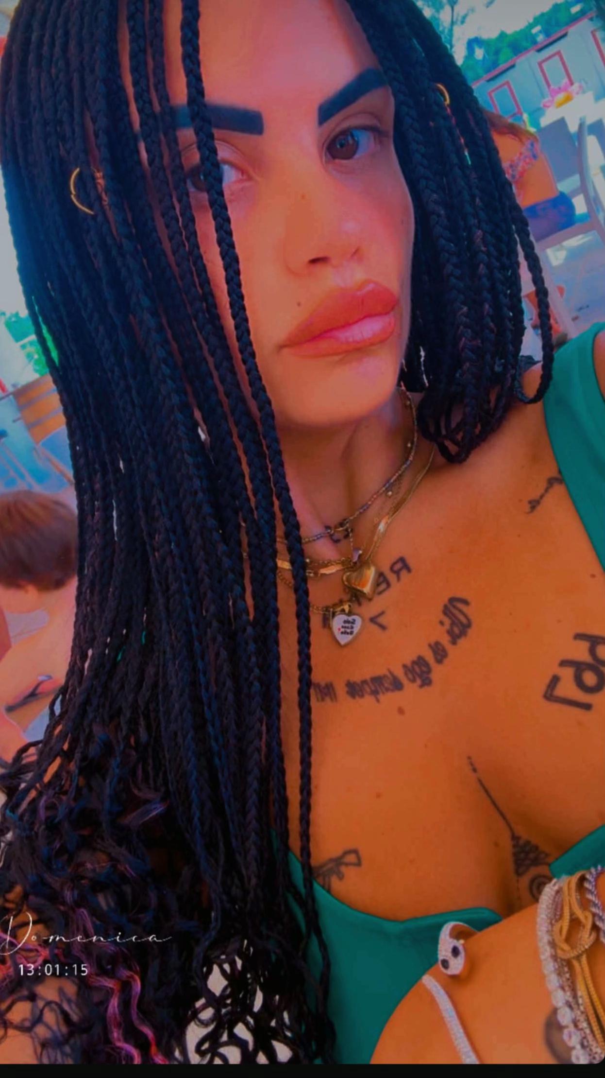 @REINA 7