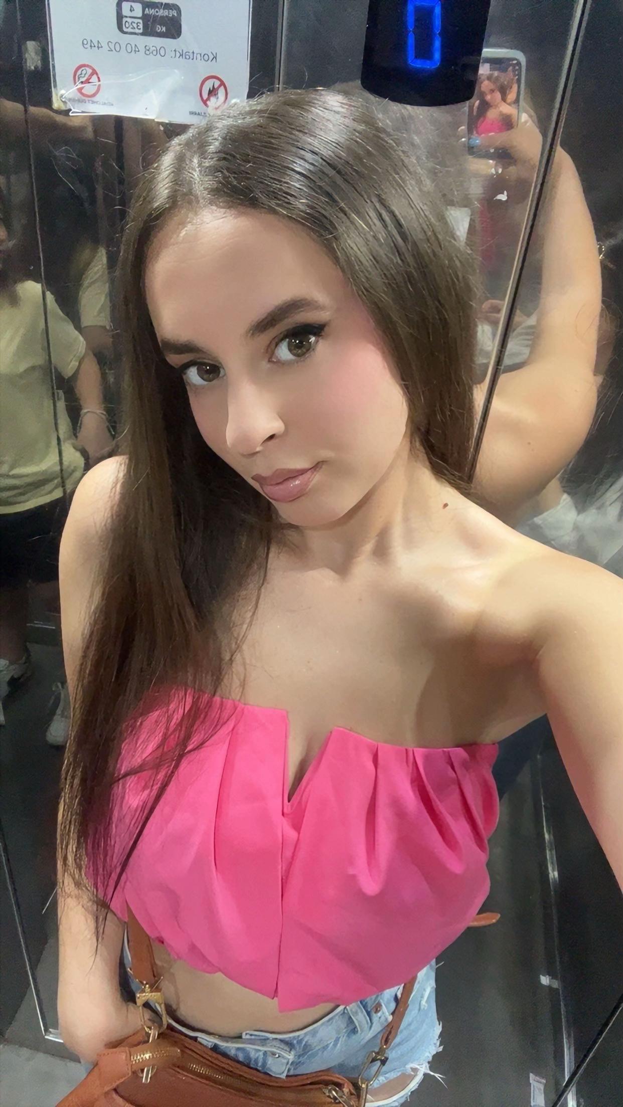 @Adelina &Ccedil;ullhaj
