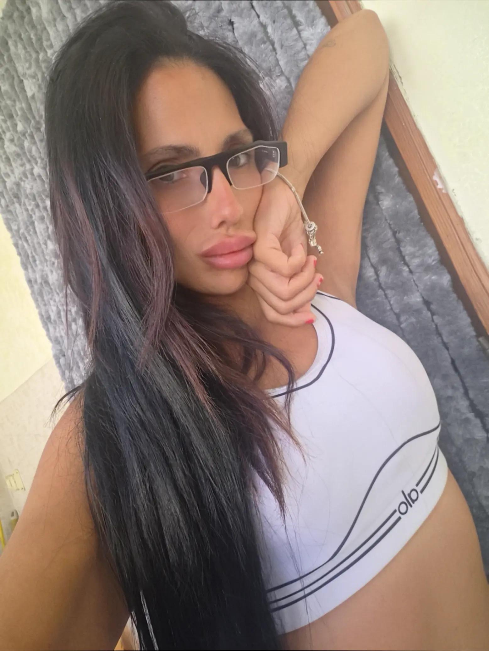 @rosyfirmeofficial