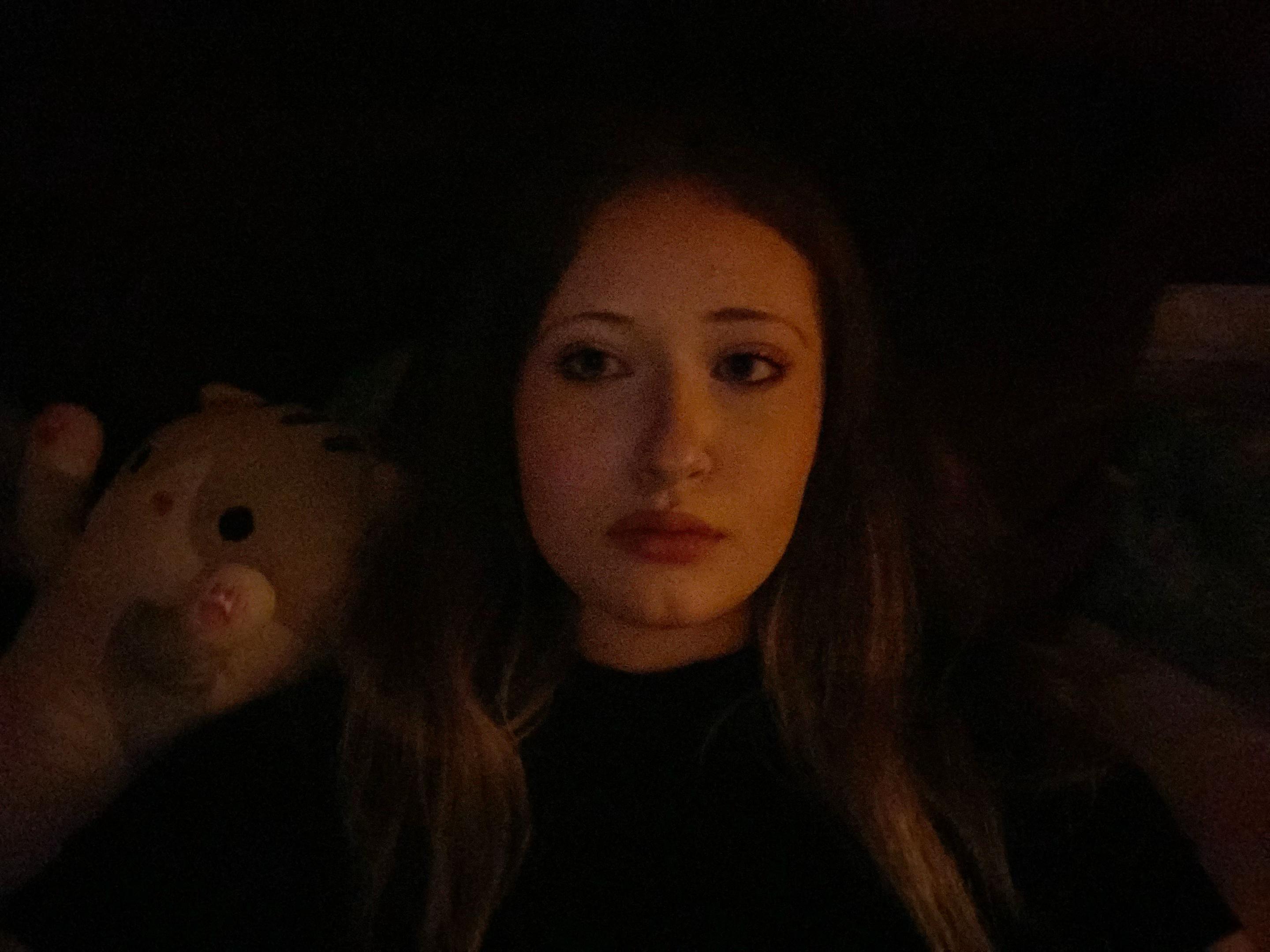 @😸