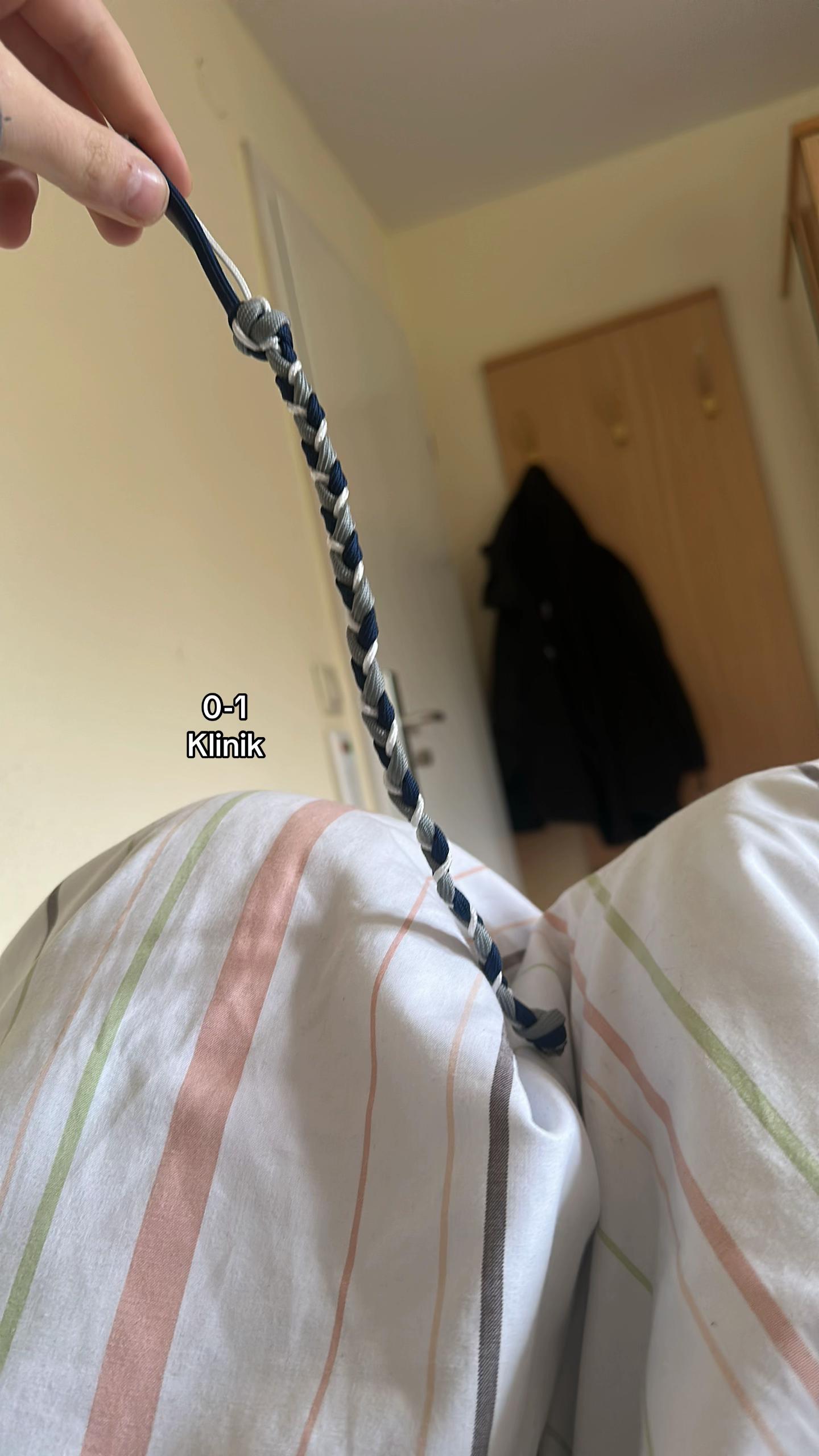 @𐦖