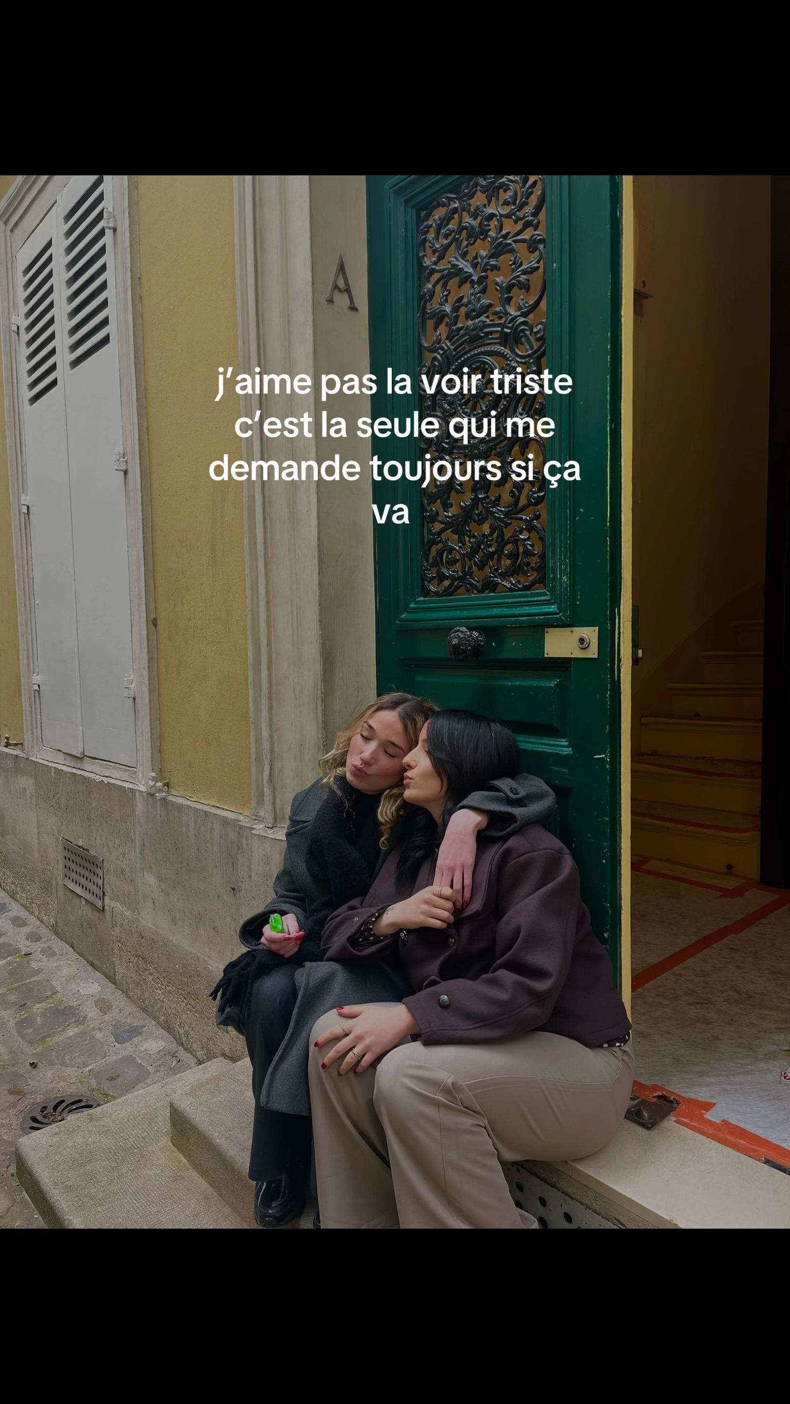 @لور