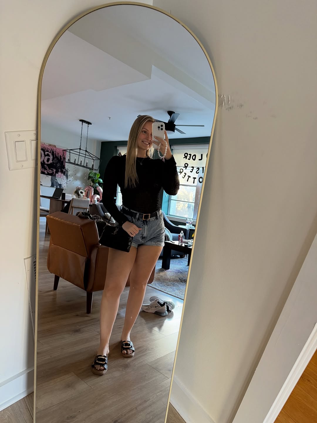 @Nina
