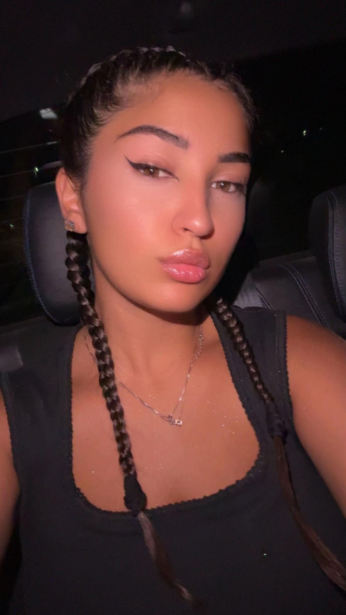 @Xhesika🇦🇱