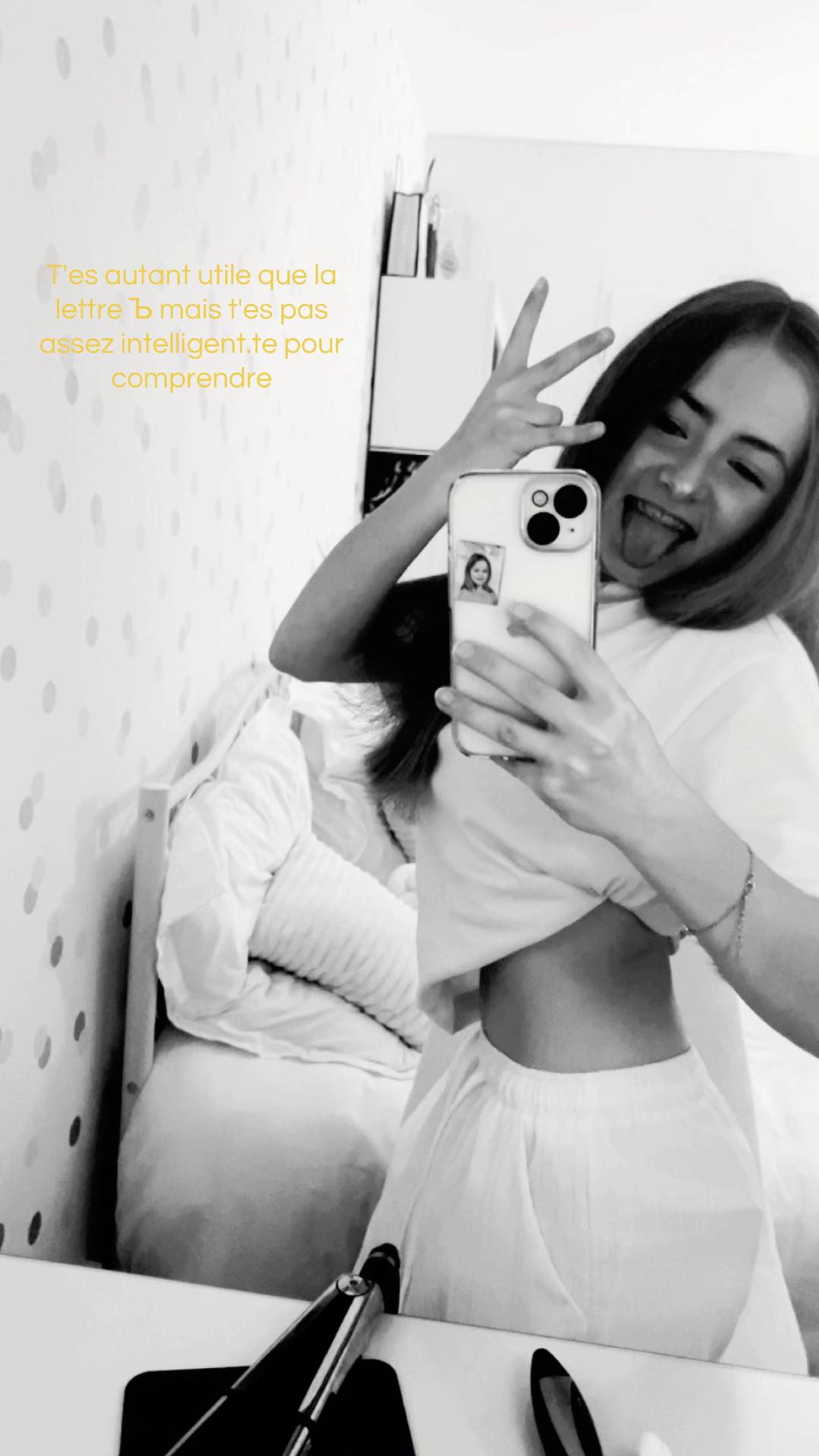@Lolaโ